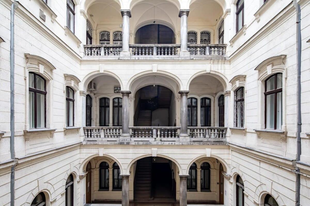 - New - Comfy Ac * Budapest