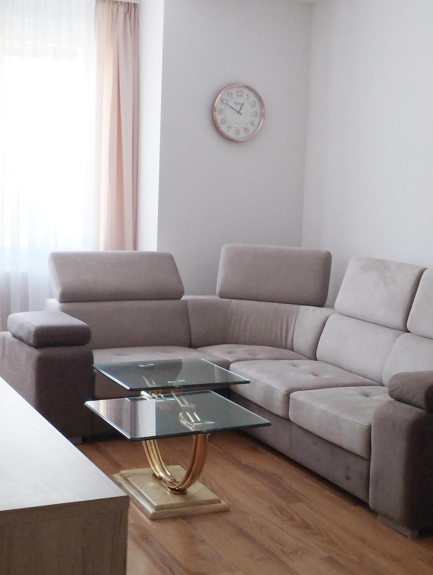 Apartment Sweet *