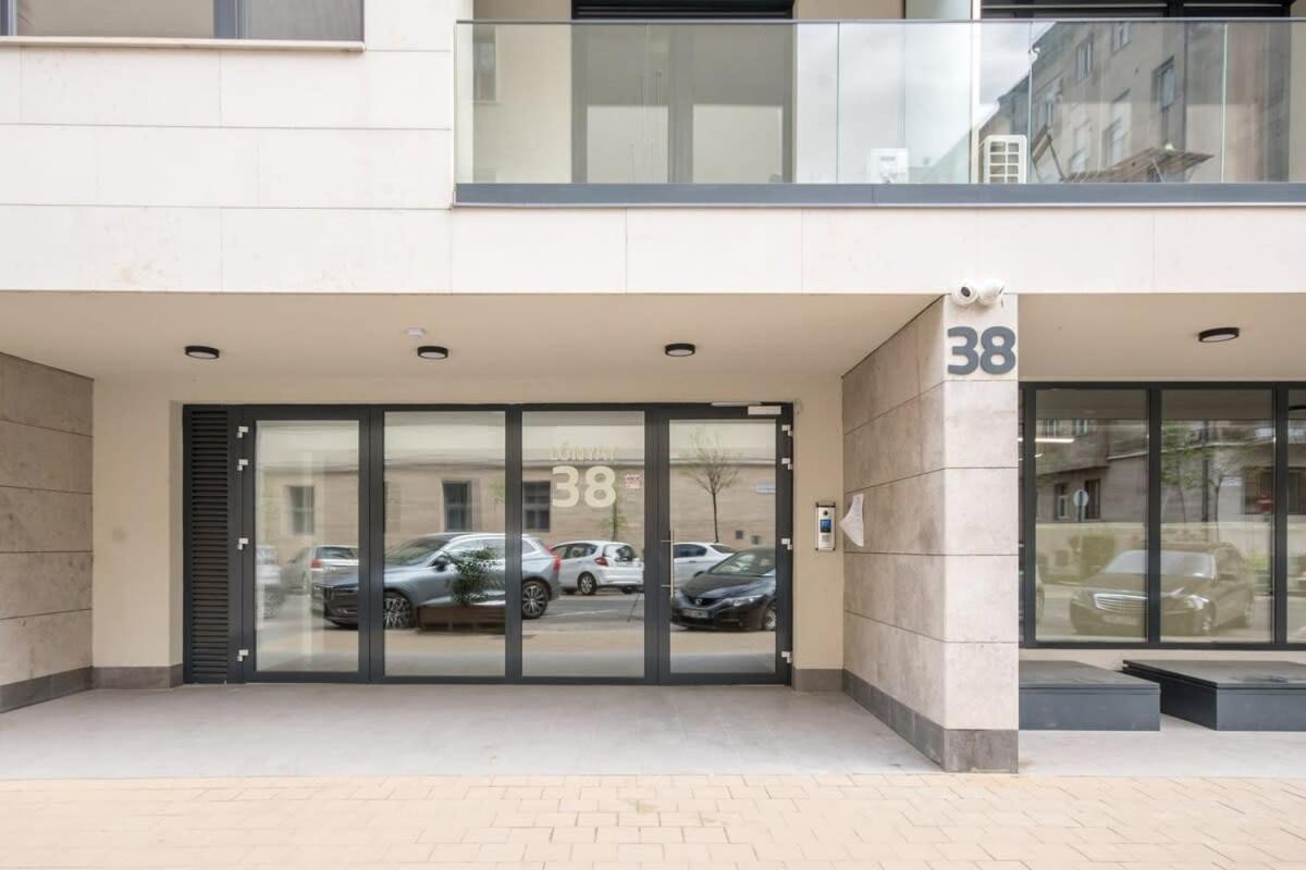 - Balcony - Brand New - Sunny Appartement *