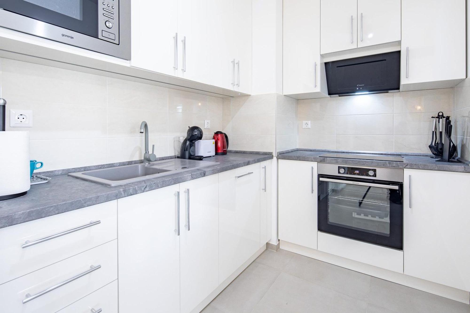Appartement - Balcony - Brand New - Sunny *
