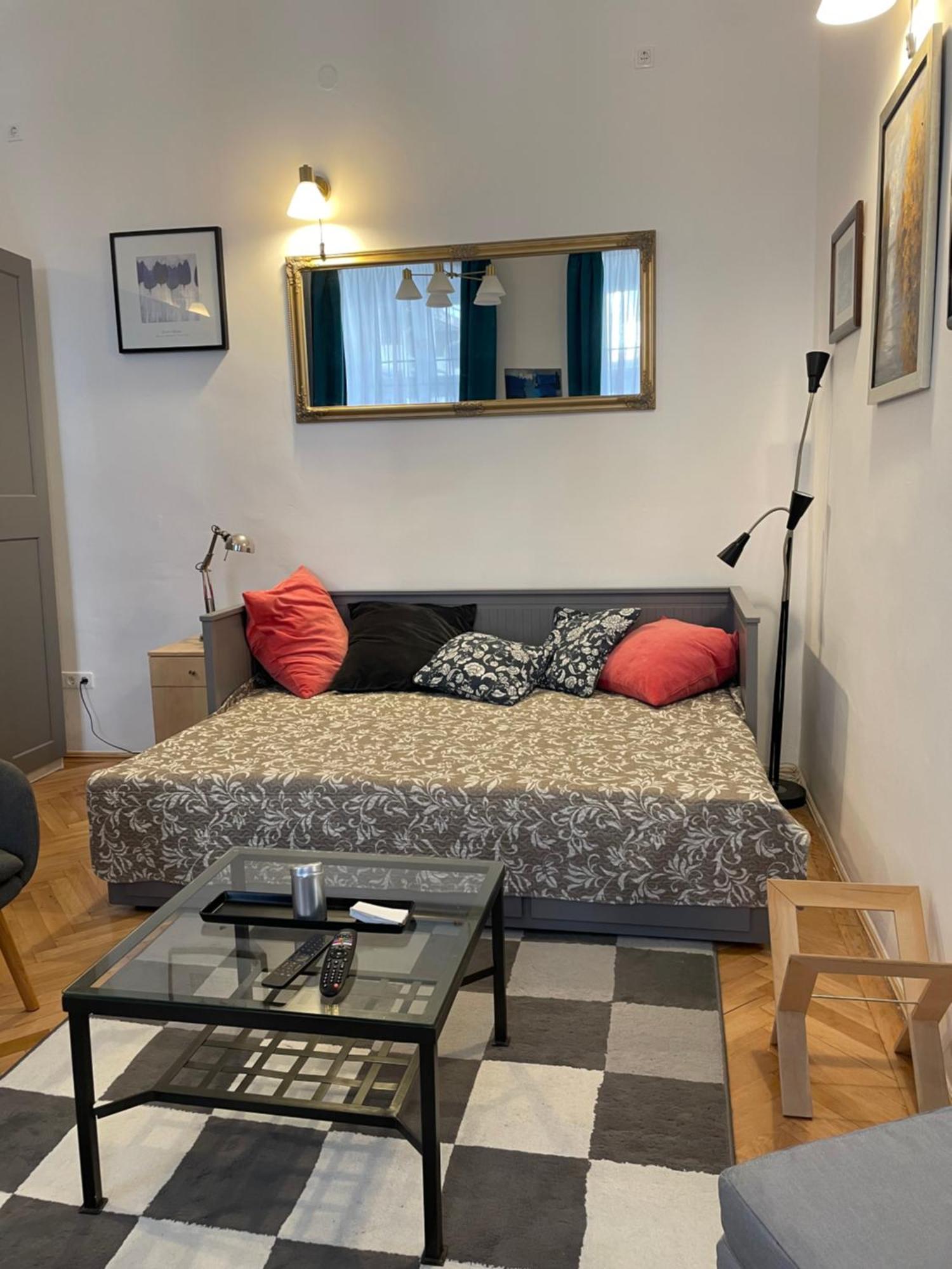 Kiraly 15 Studio Apartamento *
