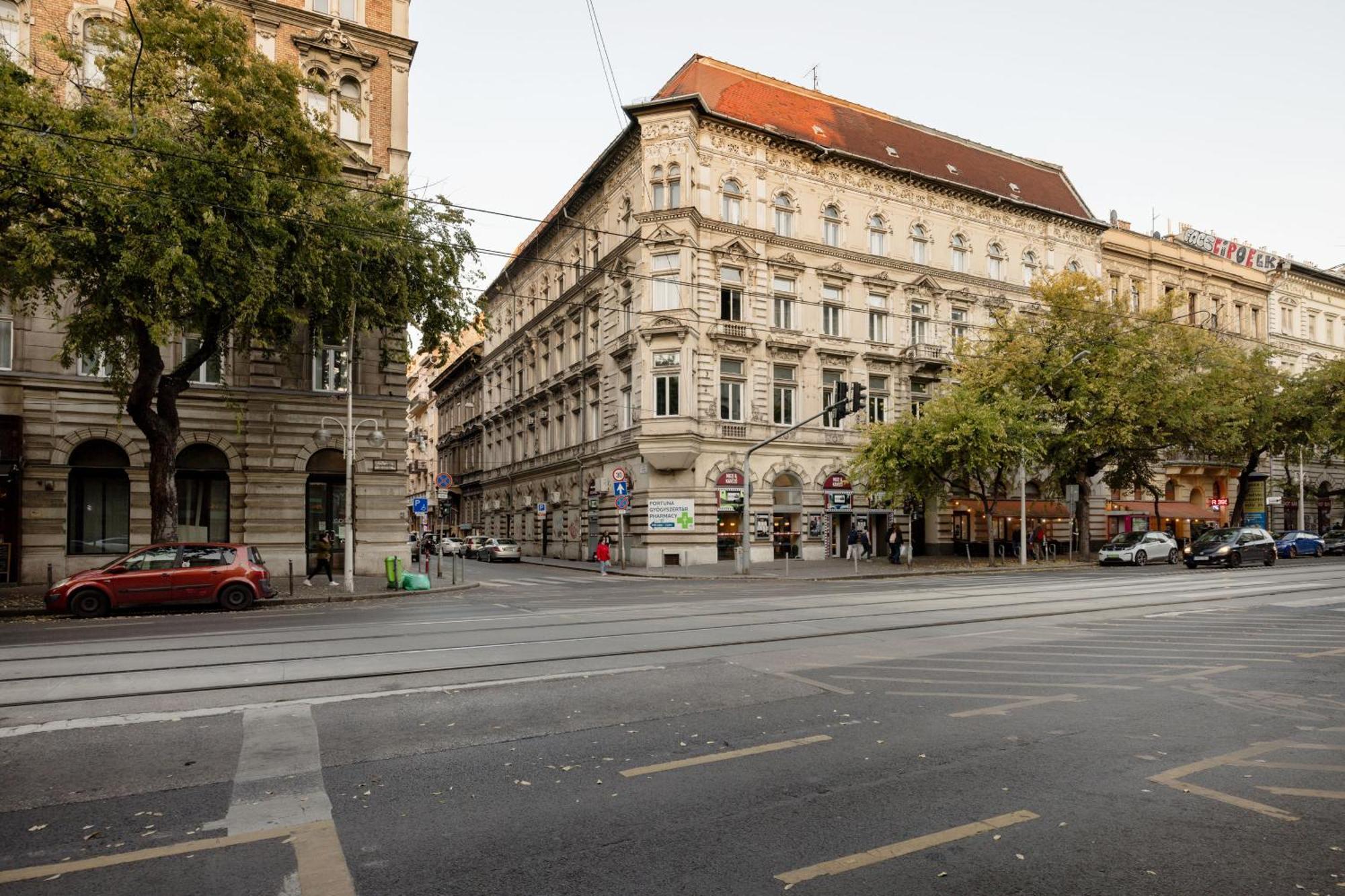 Appartamento Magnificent Elegance By Erzsebet Krt & New York Cafe Budapest
