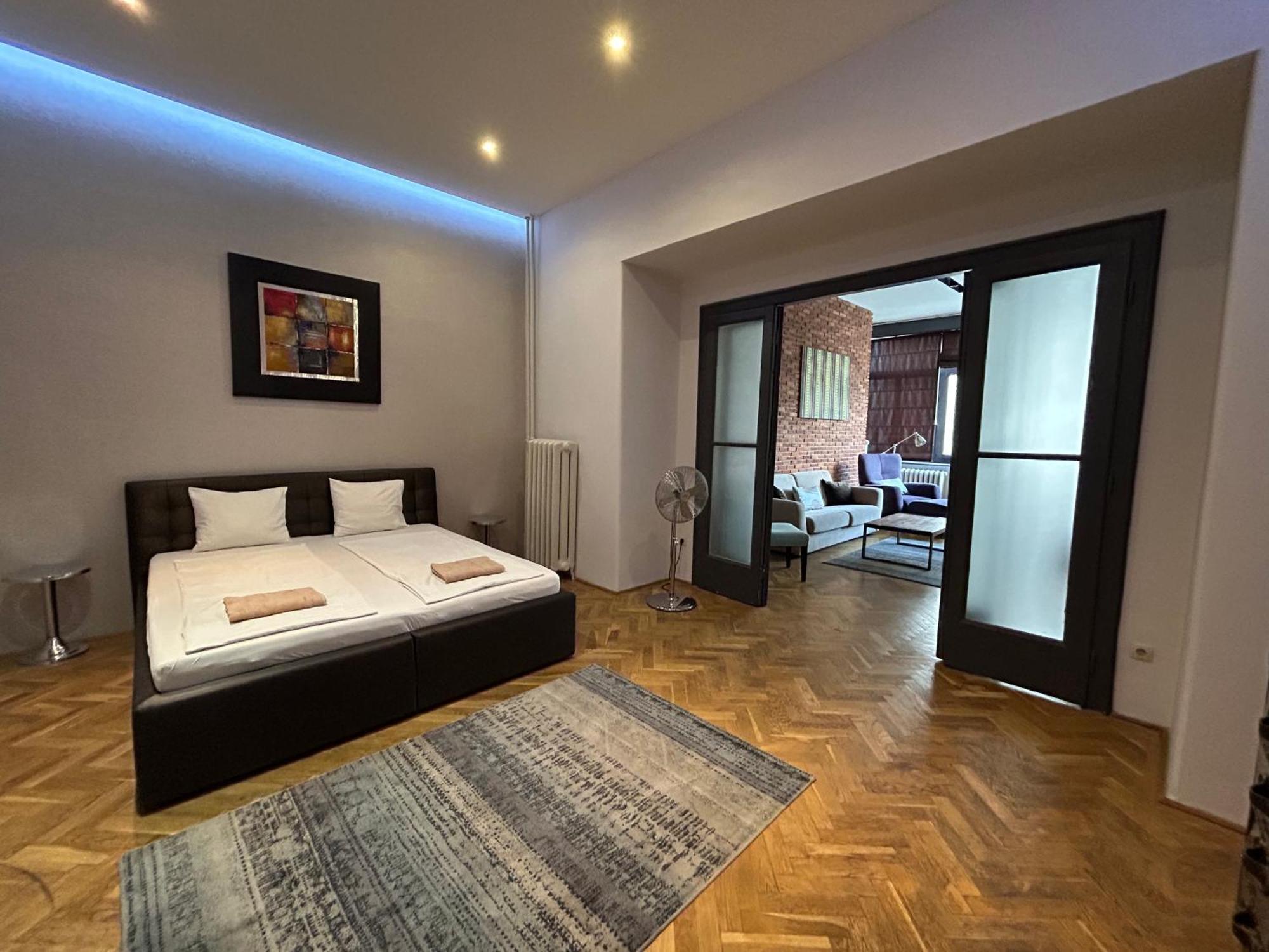 New Design - Fashion Street Apartman