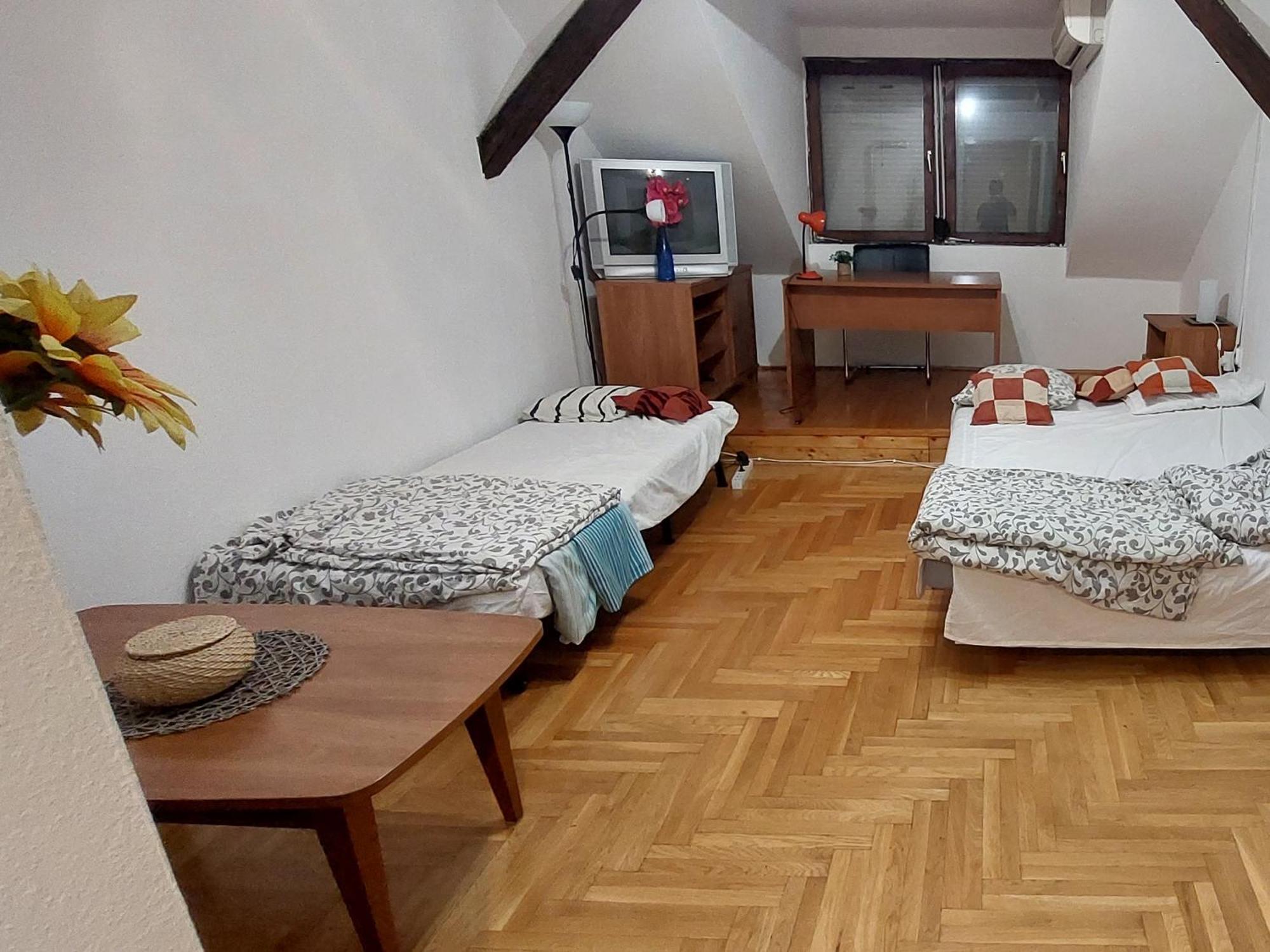 Ubytovanie v rodine In - Parliament View Hideaway - Near Buda Castle And Margaret Island Budapest