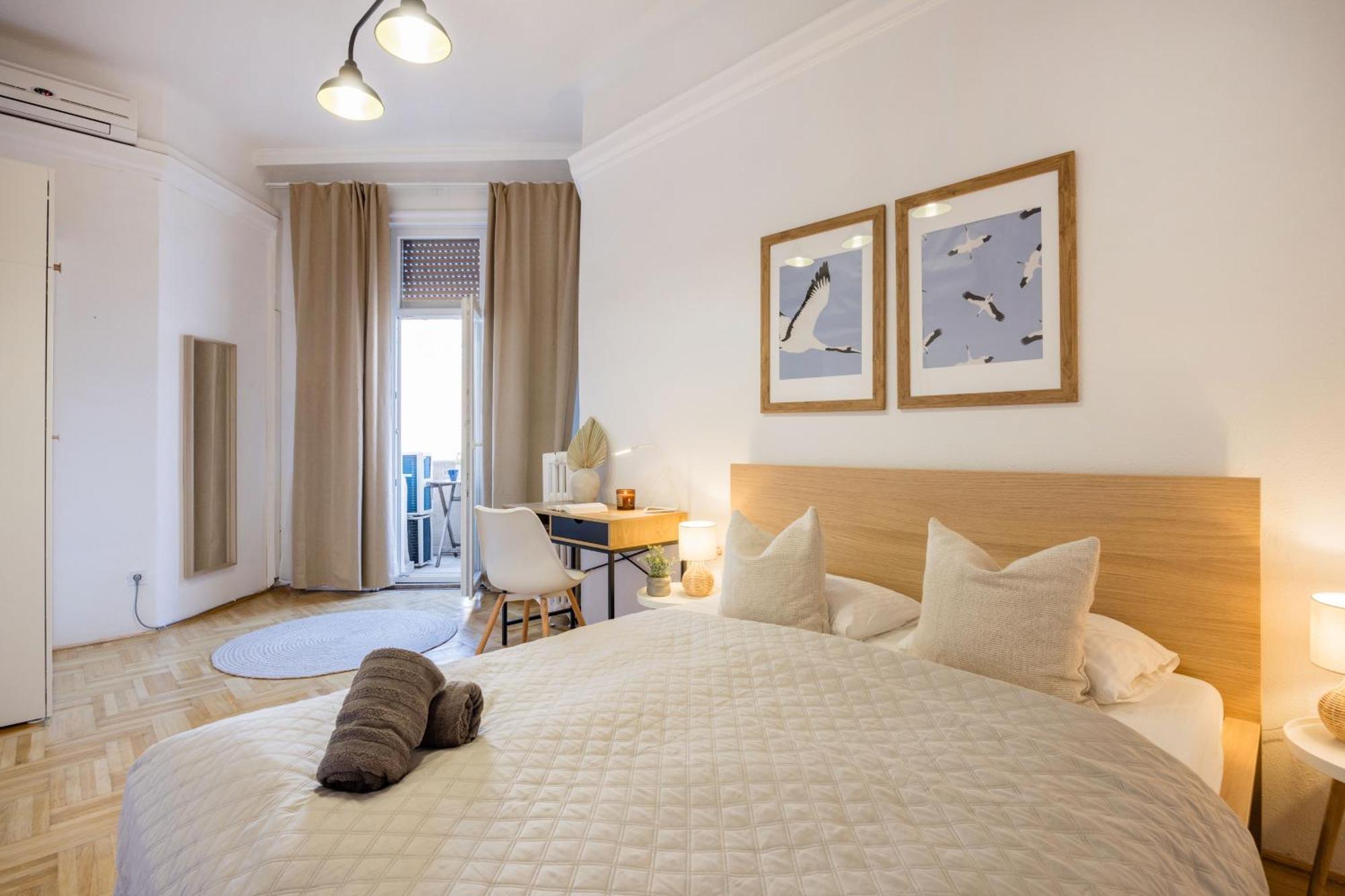 Appartement Magnificent 3br With Balcony By Dohany Synalogue Boedapest