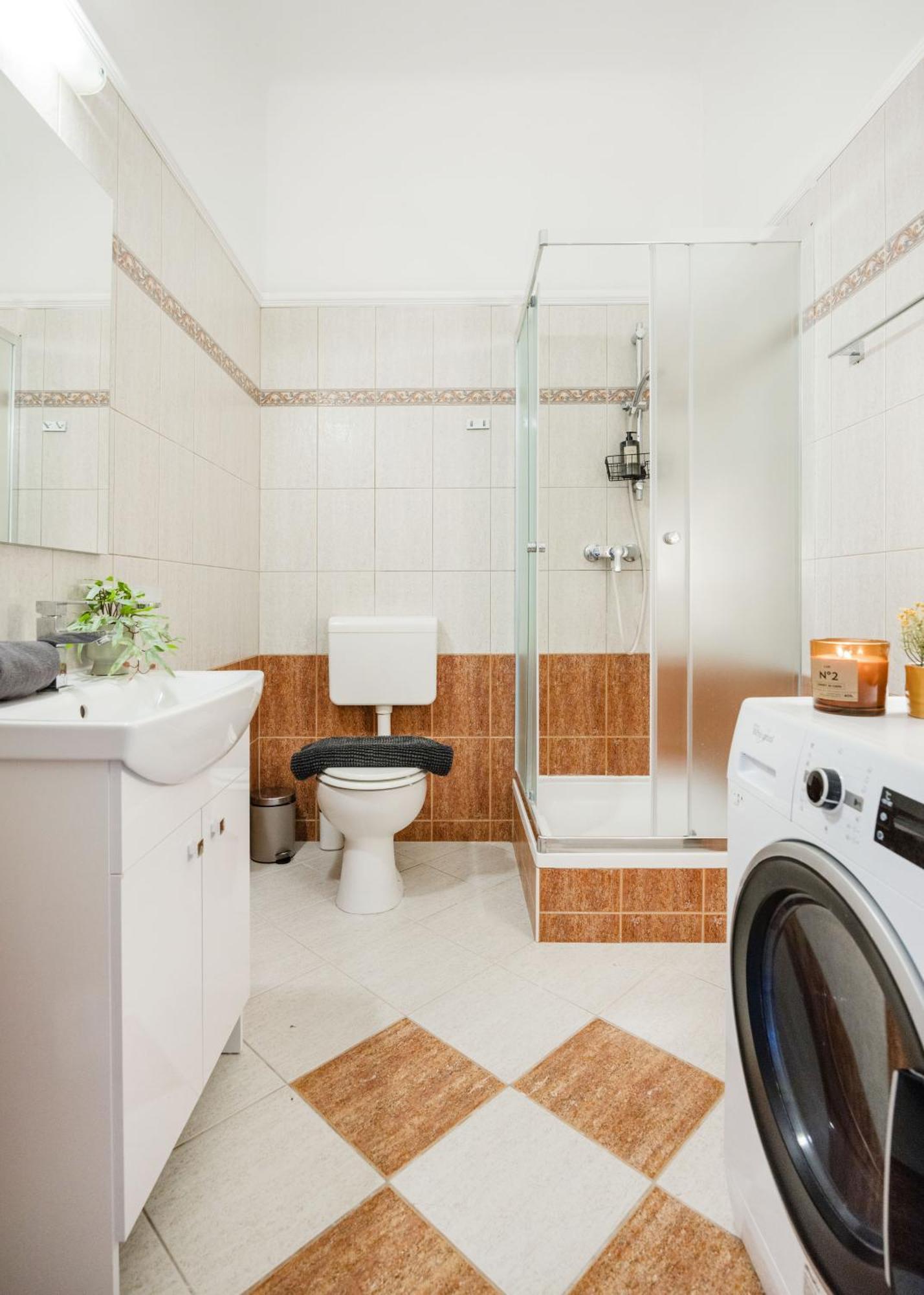 Appartement Magnificent 3br With Balcony By Dohany Synalogue *