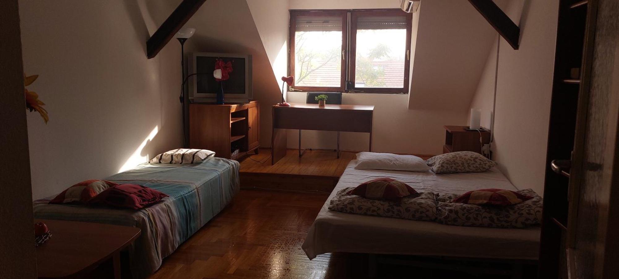 In - Parliament View Hideaway - Near Buda Castle And Margaret Island Ubytovanie v rodine