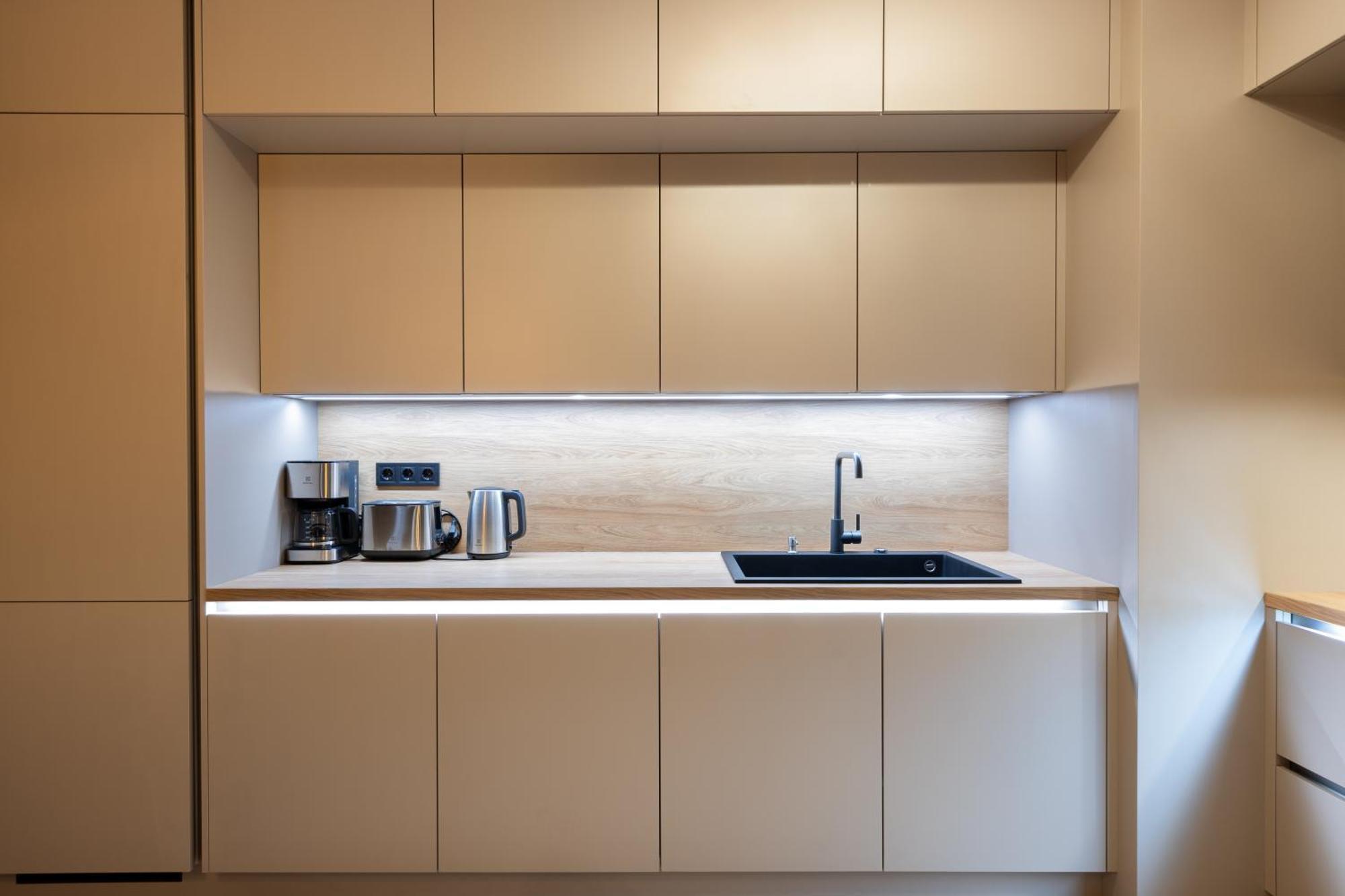 Appartamento Fancy Private Parking & Garden