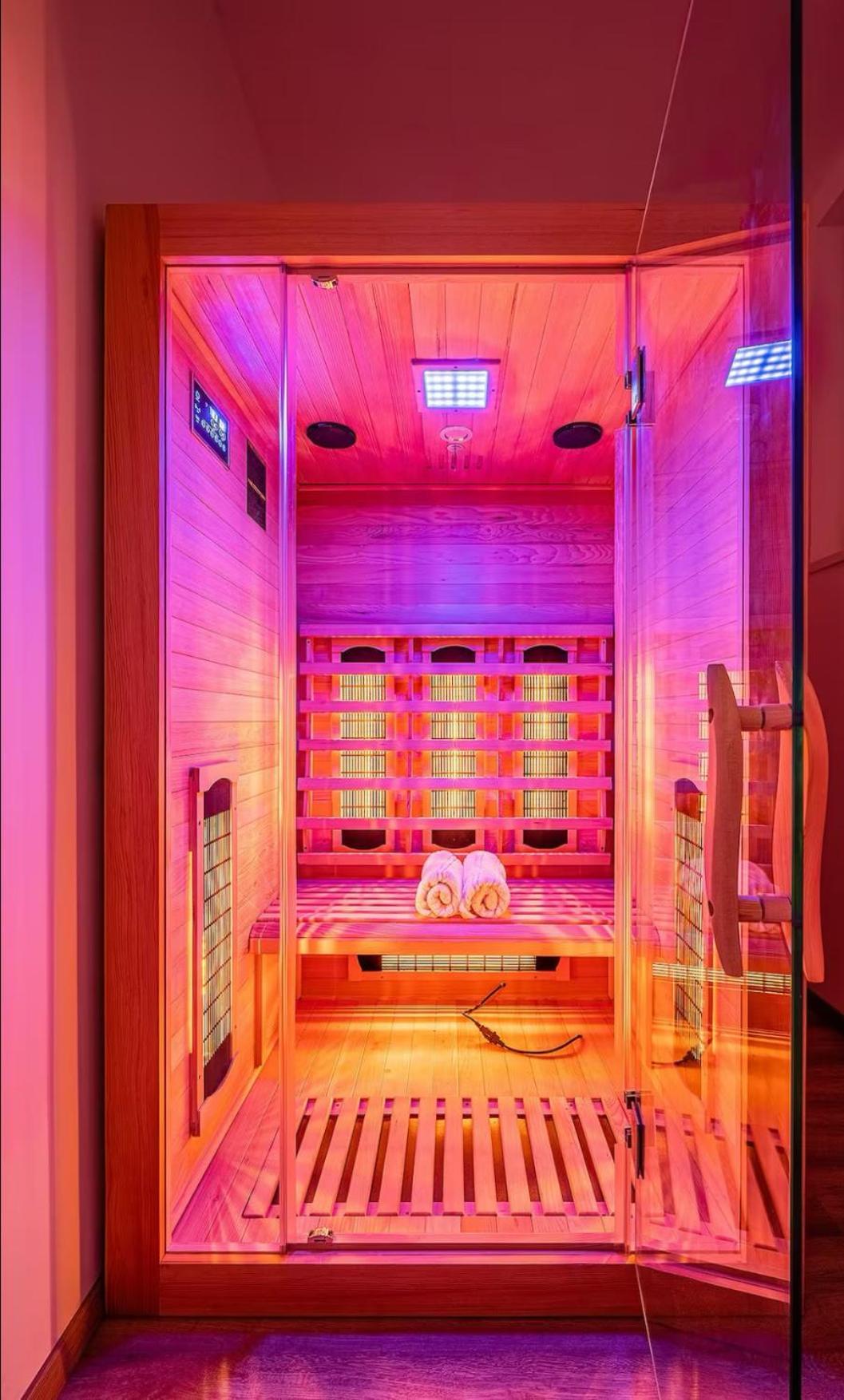 Lovely And Relaxing With Amazing Sauna & Free Garage Budapest