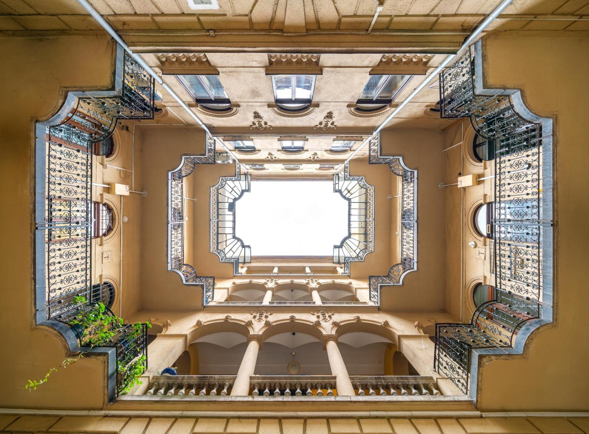 Elisabeth 52 * Budapest