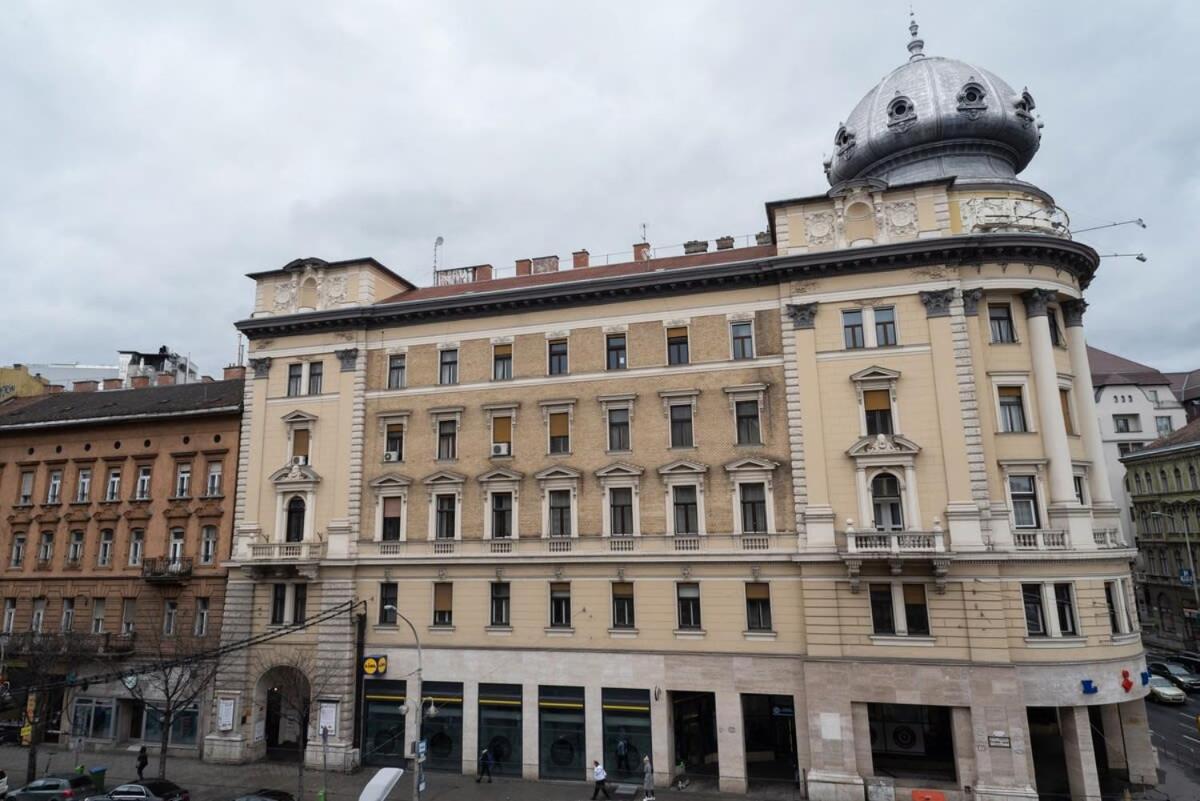 Huge Aparment In The Center With Air Conditioning * Budapest