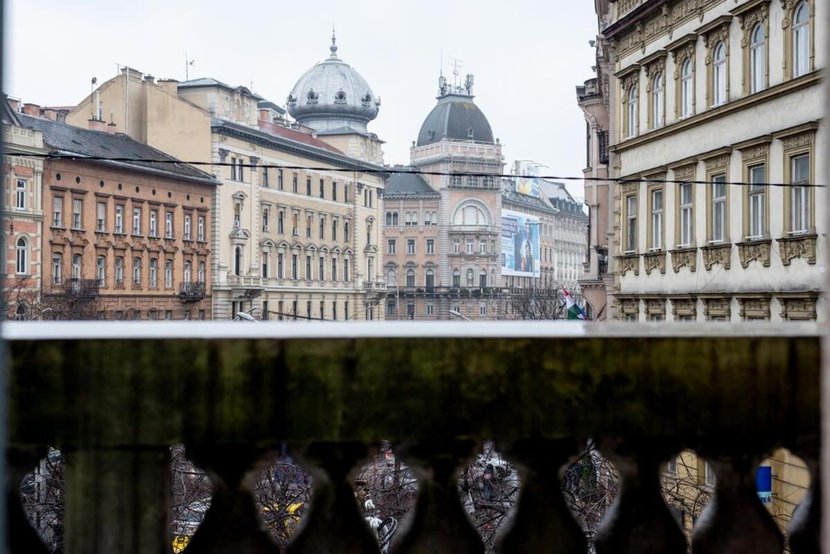 Huge Aparment In The Center With Air Conditioning Budapest