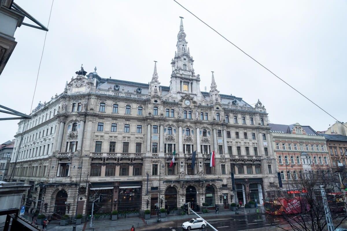 Huge Aparment In The Center With Air Conditioning * Budapest