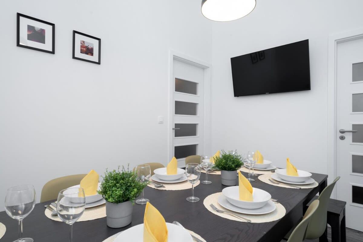 Huge Aparment In The Center With Air Conditioning Apartment Budapest