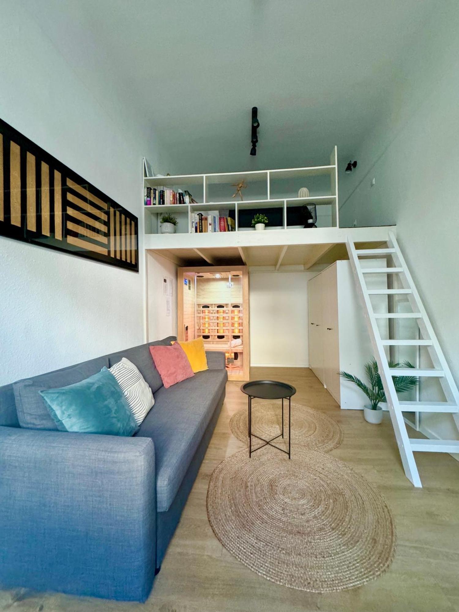 Lovely And Relaxing With Amazing Sauna & Free Garage Appartamento Budapest