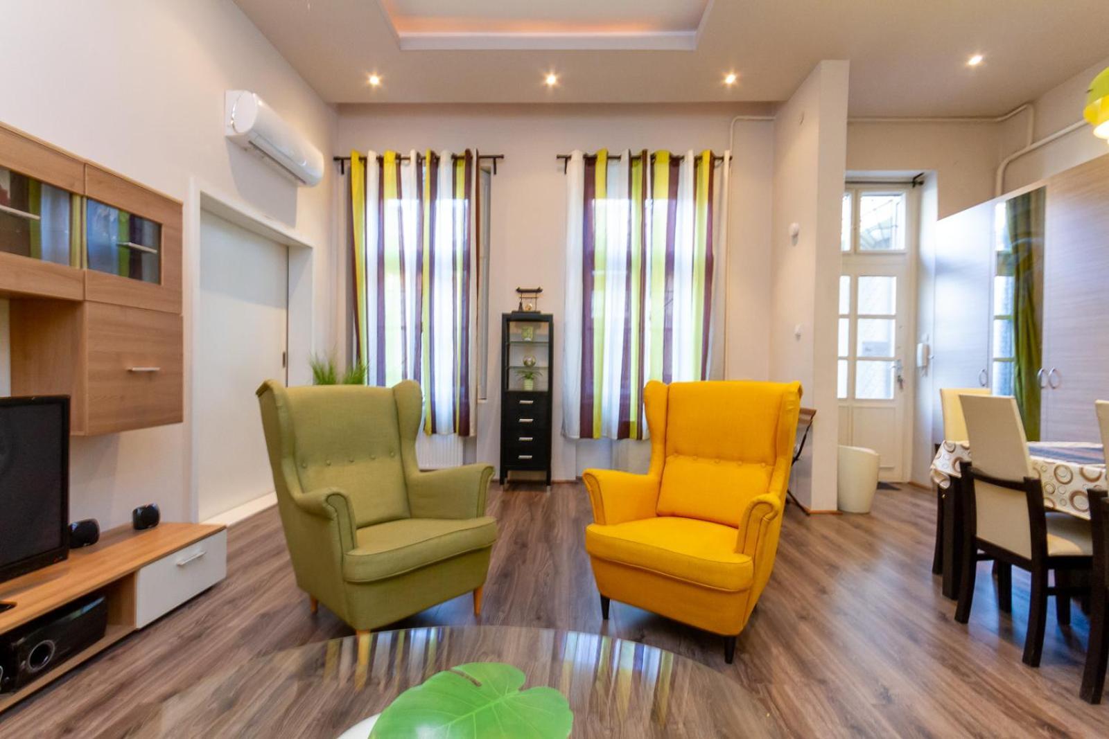 Galerie Grandeur With 2br By Newave * Budapest