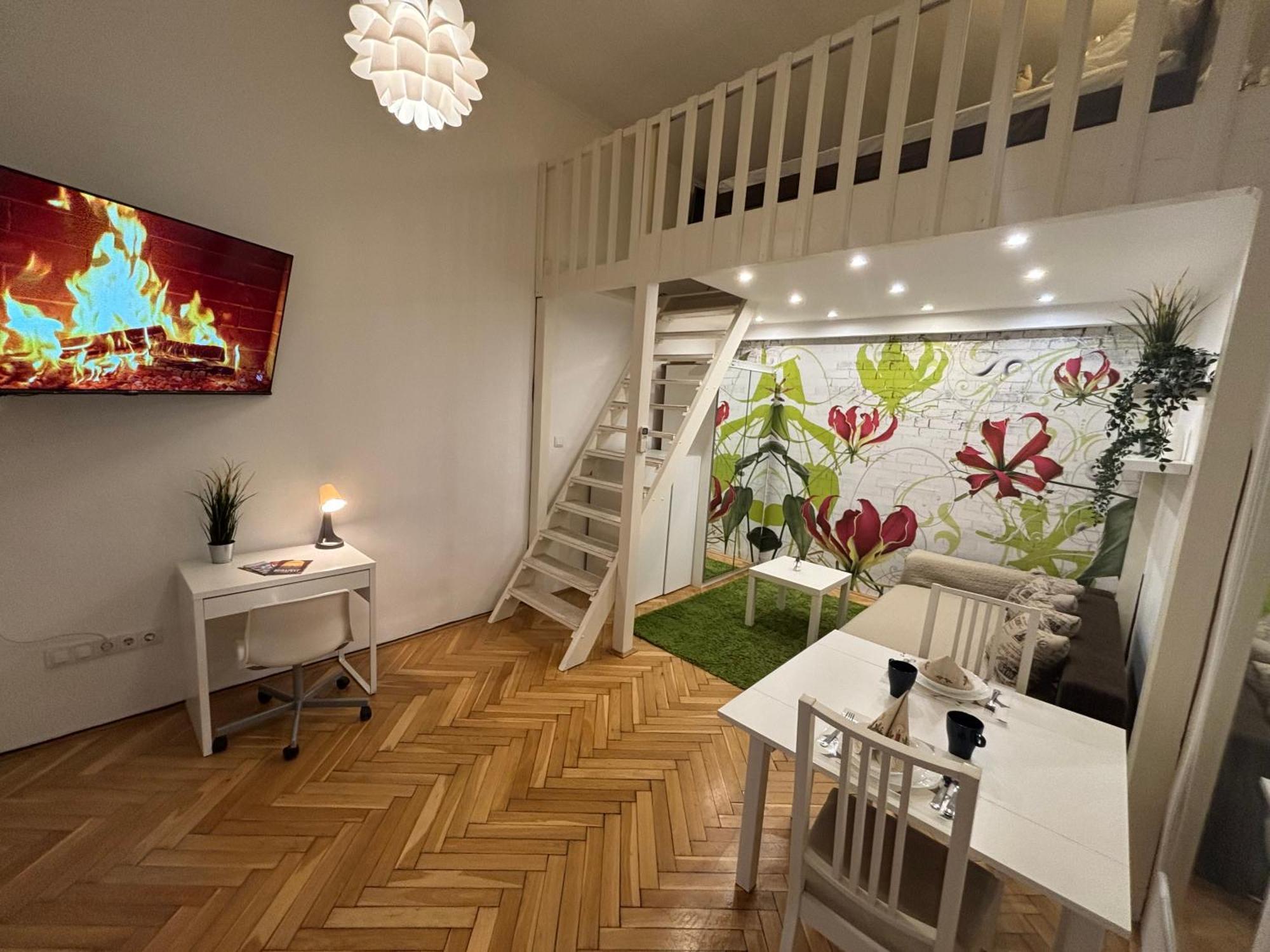 Downtown Majestic Apartment *