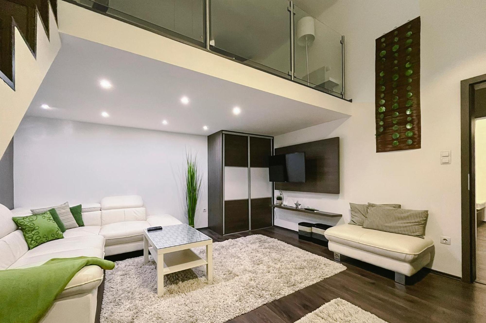 Central Deluxe Appartamento *