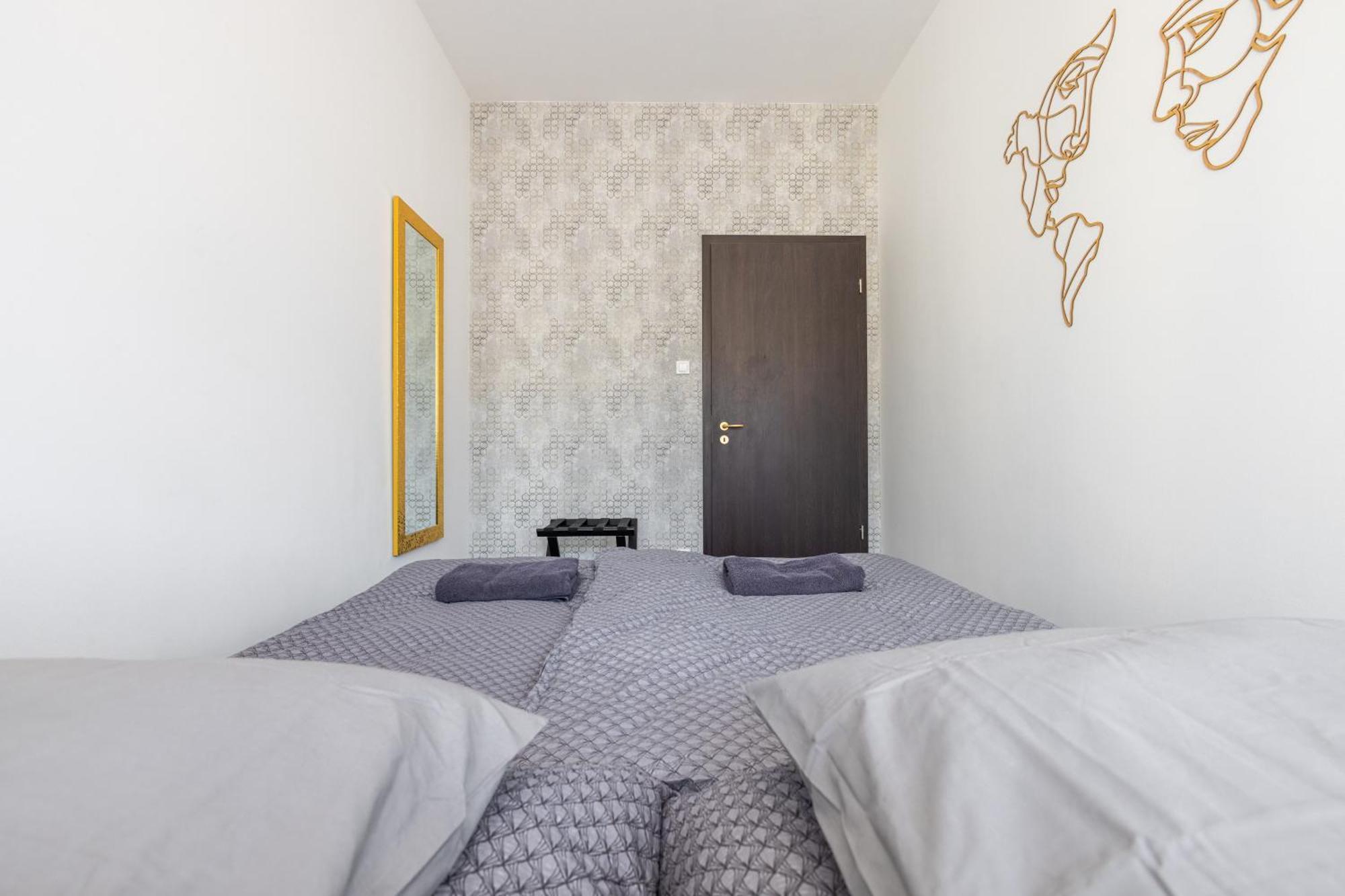Free Parkin Sensational Location 3room Apartment
