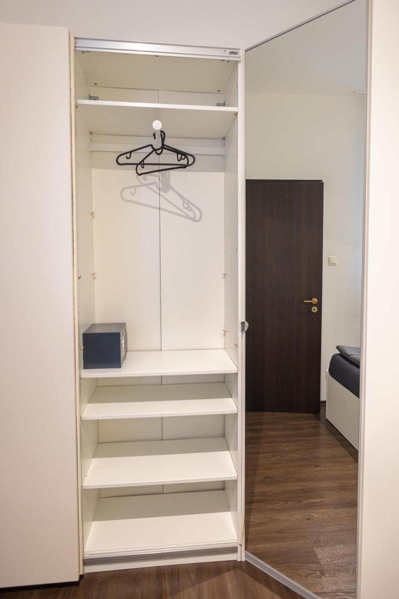 Free Parkin Sensational Location 3room