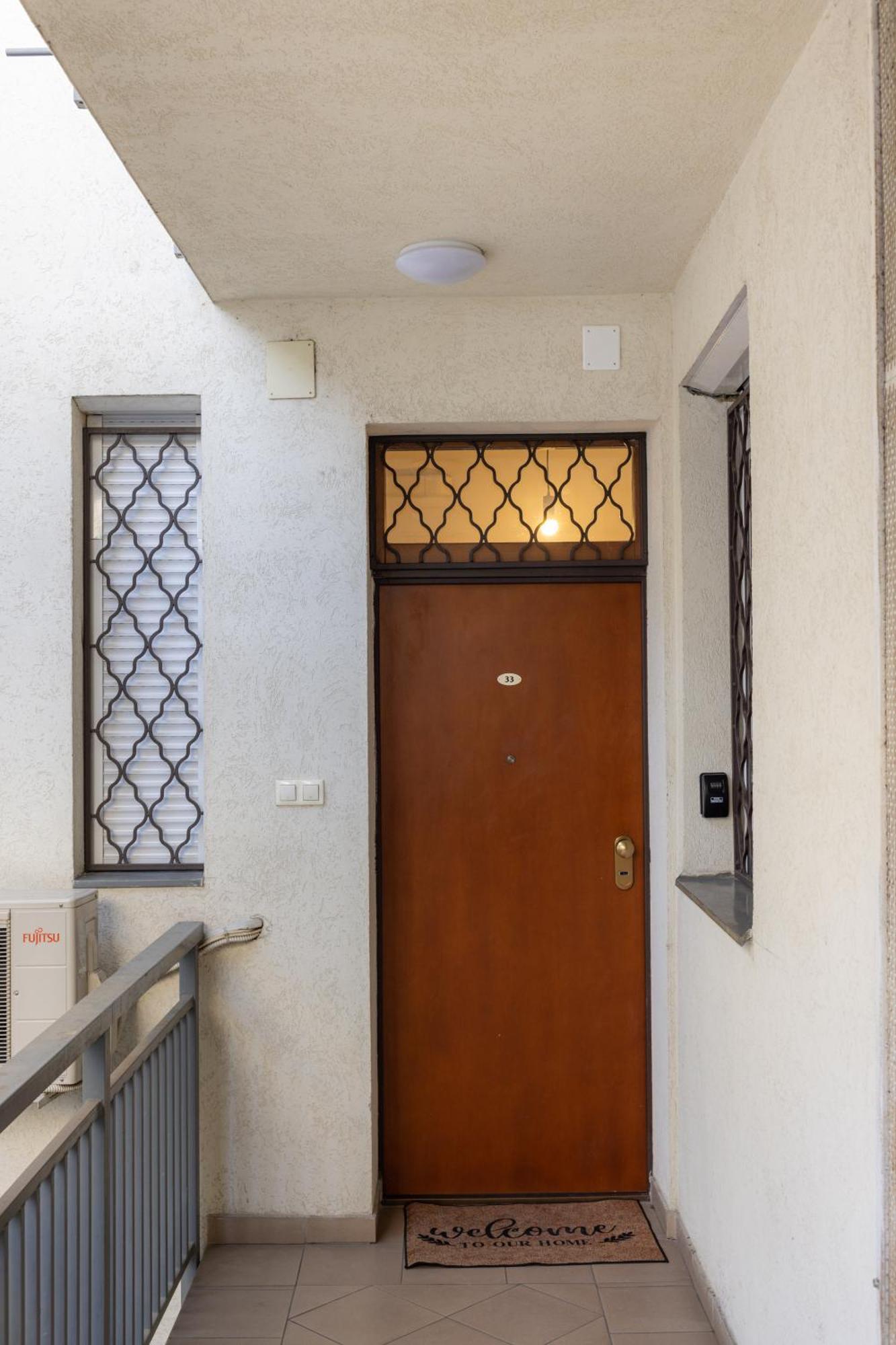 Free Parkin Sensational Location 3room