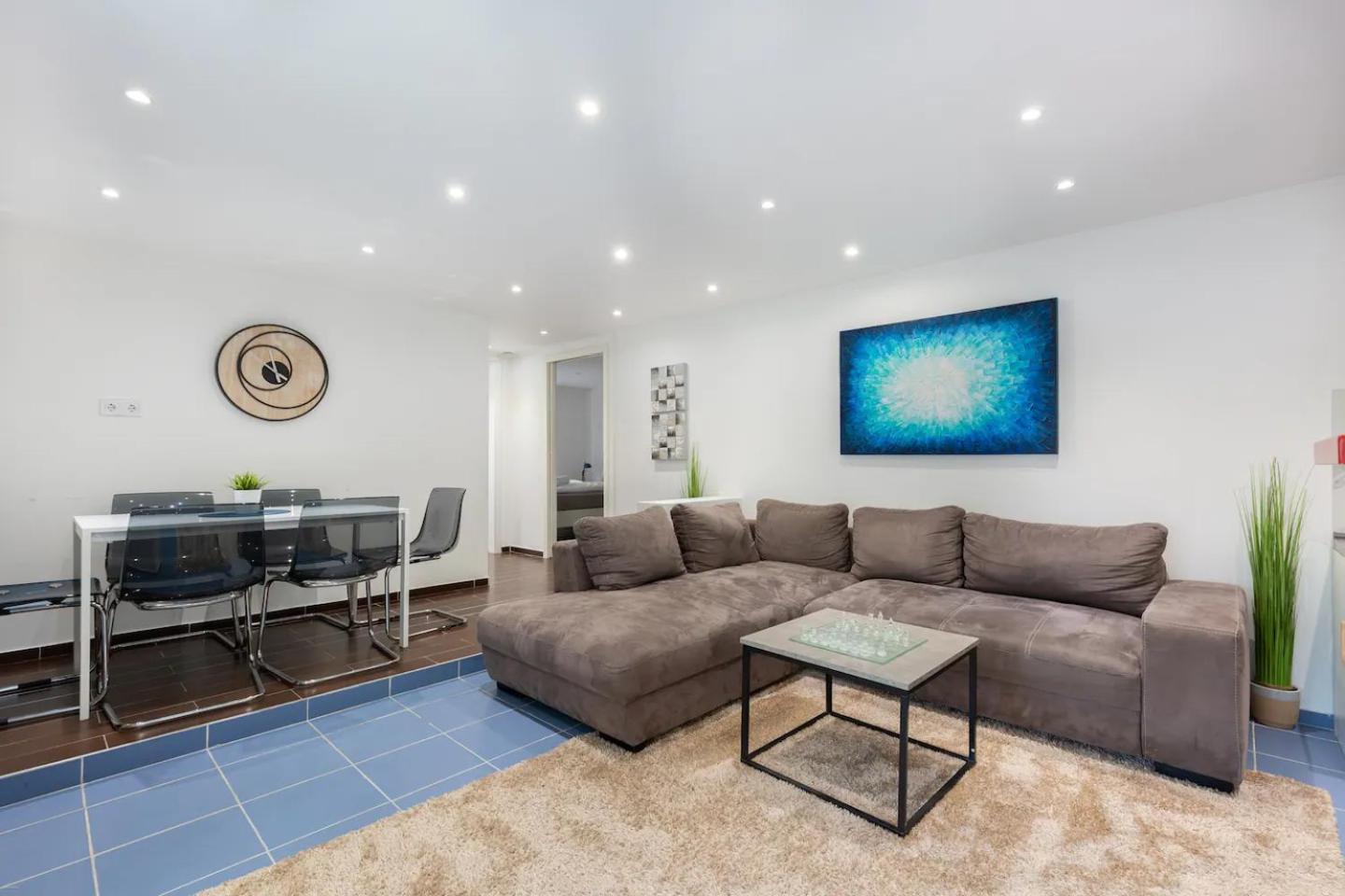 Wellness Private Space In Gozdu With Jacuzzi In Cbd Apartment *