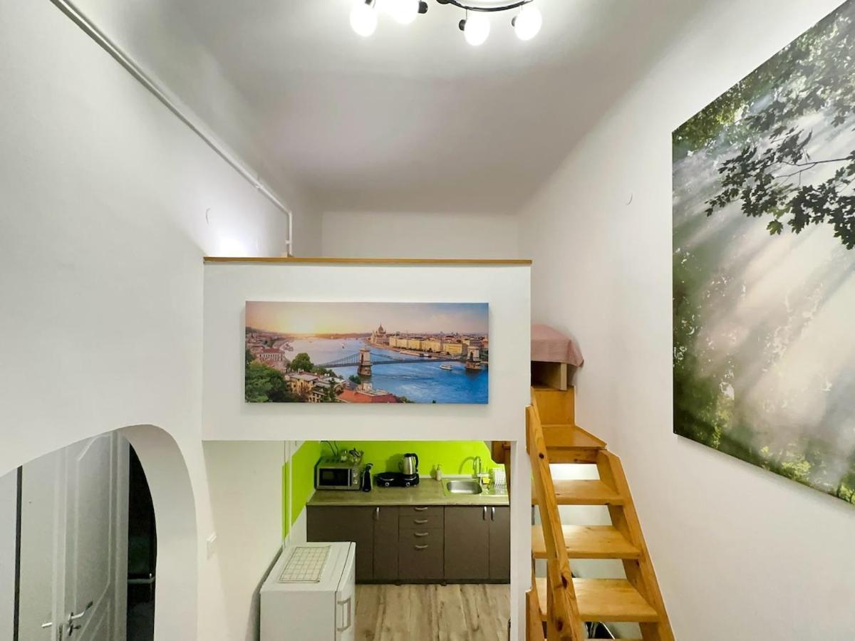 Ati's - Downtown 2 Bedroom * Budapest