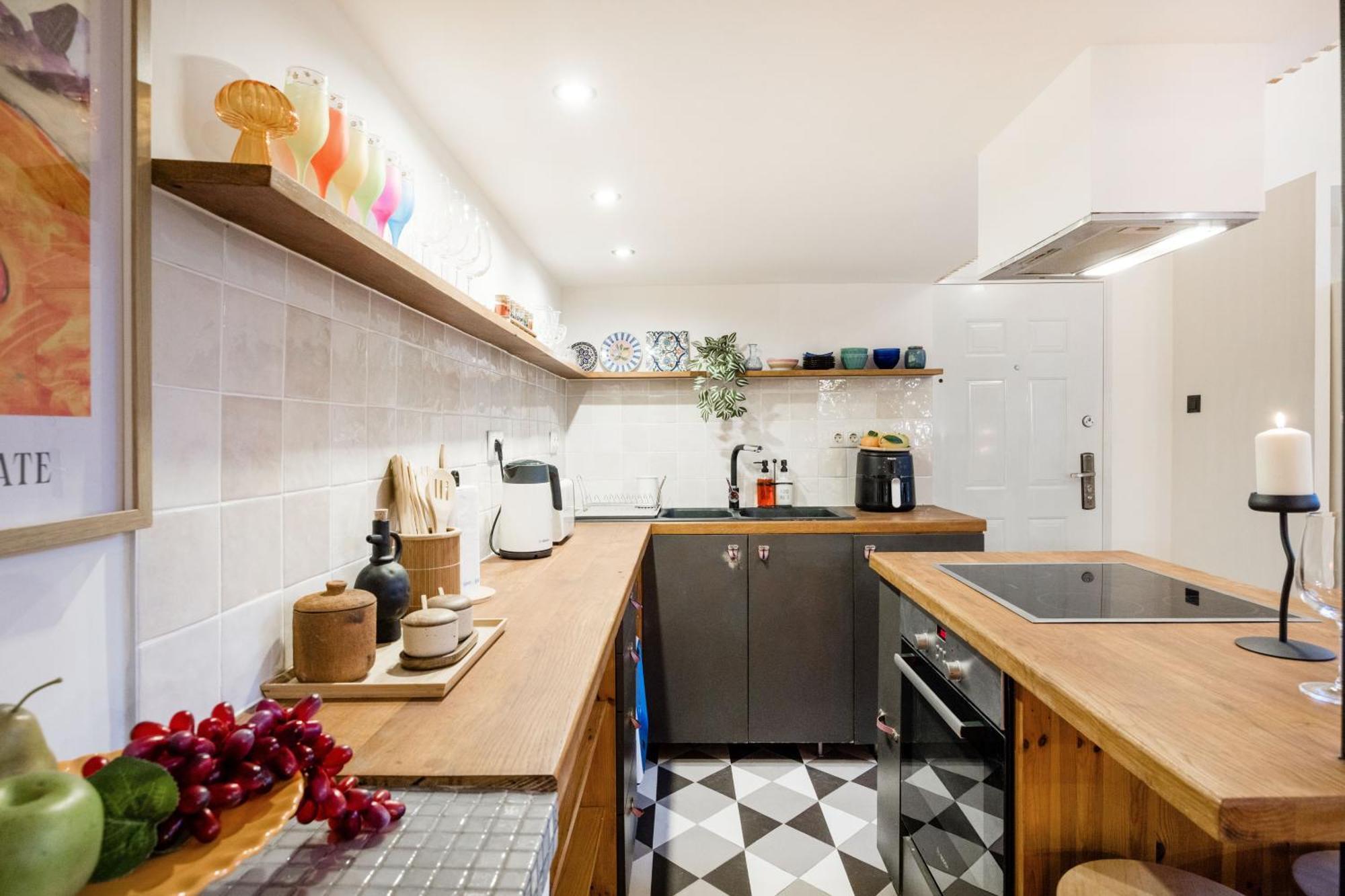 Spacious 5br Retreat For 16 By Dohany Synagogue & Fashion St *