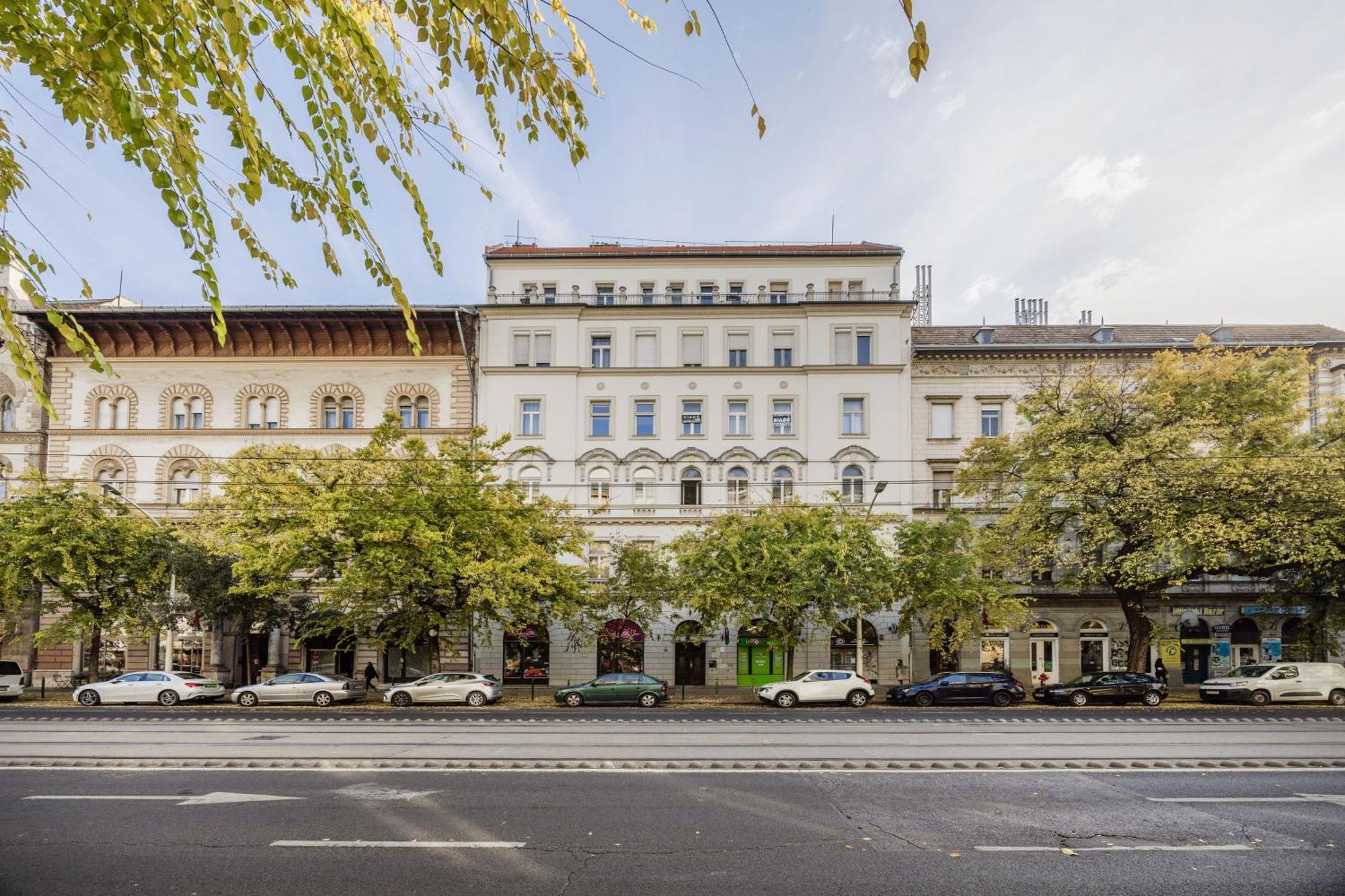 Stylish Escape Apartment Budapest
