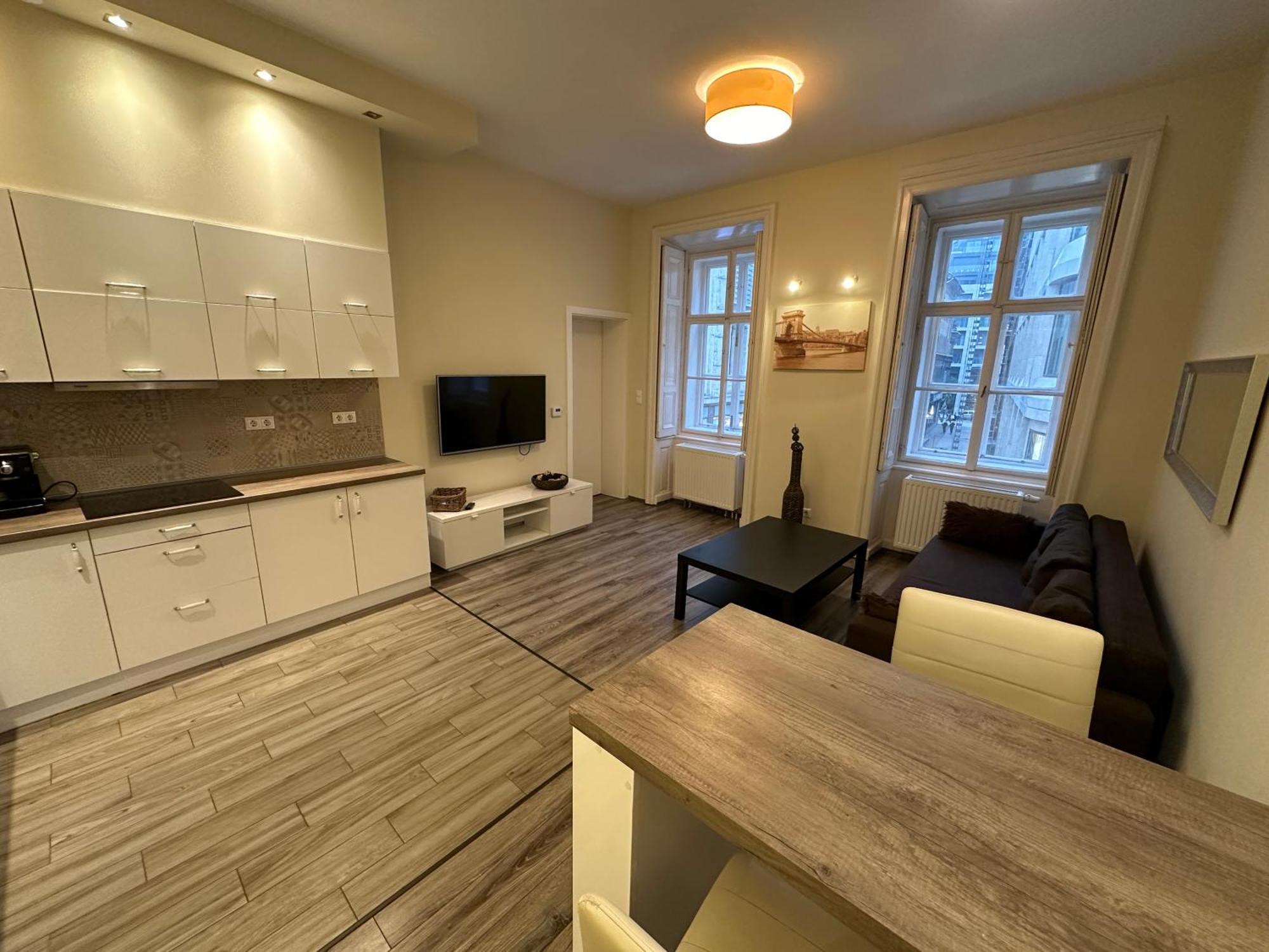 Apartment Downtown Life At Vaci Street Budapest