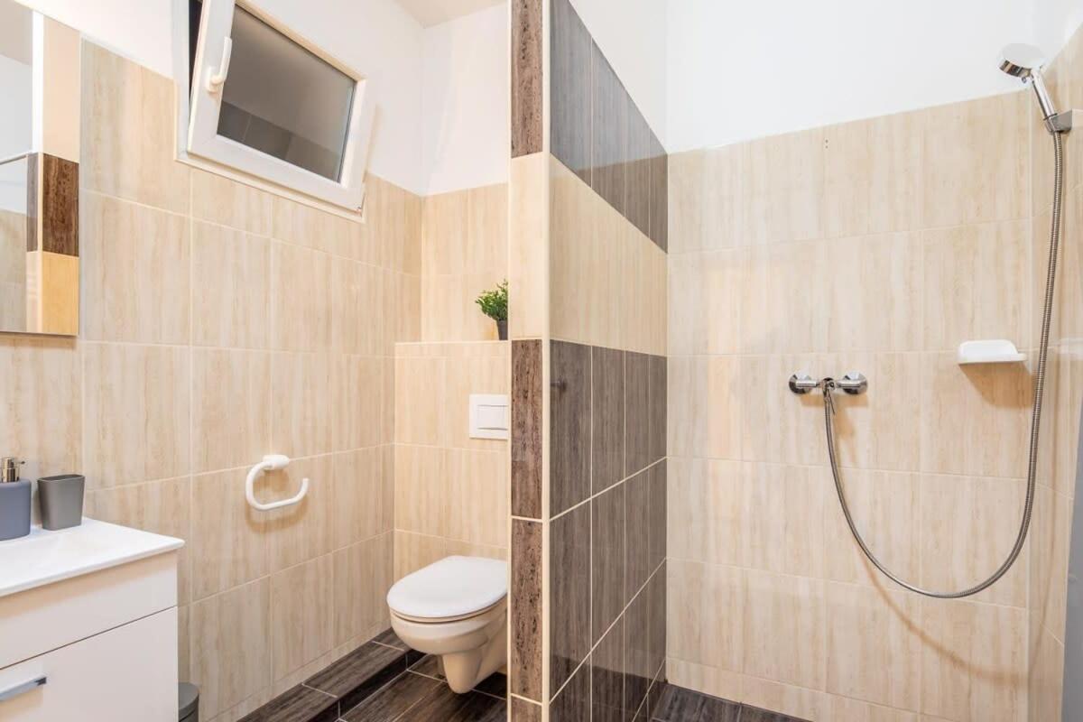 Apartament At Good Location