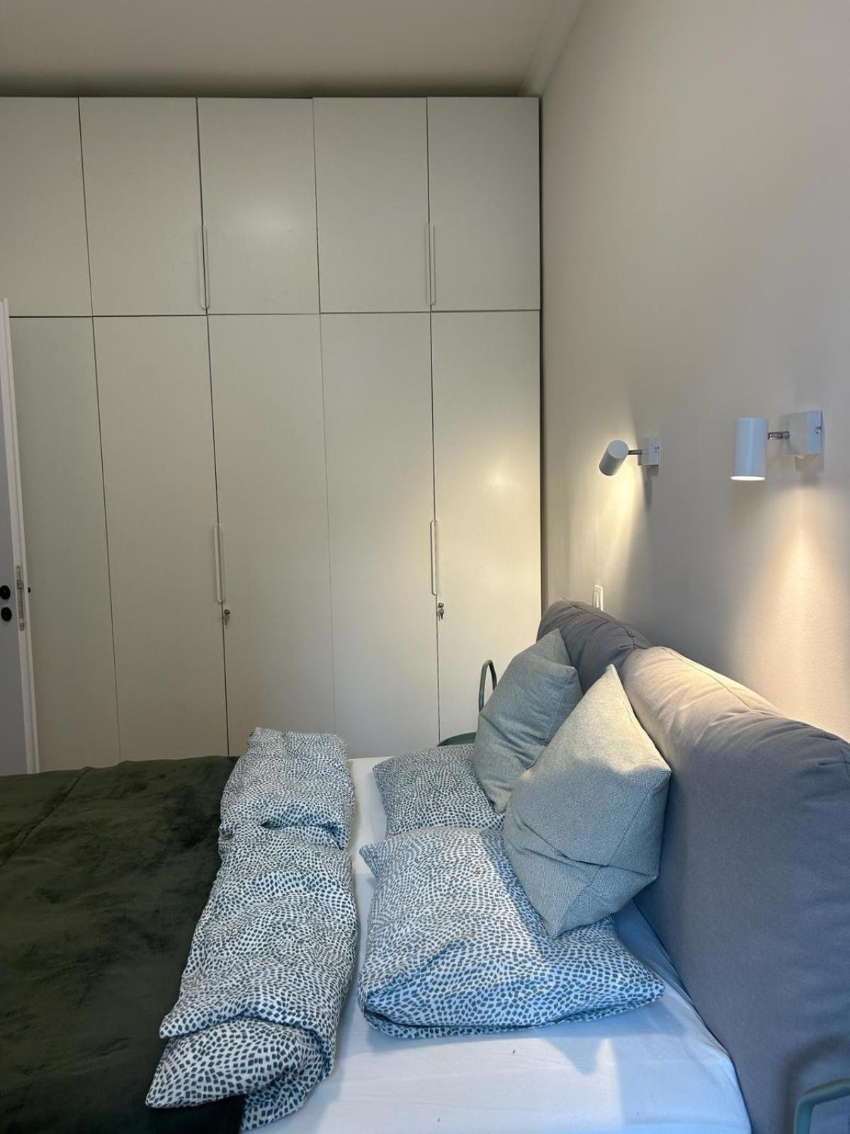 Appartamento Stylish 2br In Excellent Location Budapest