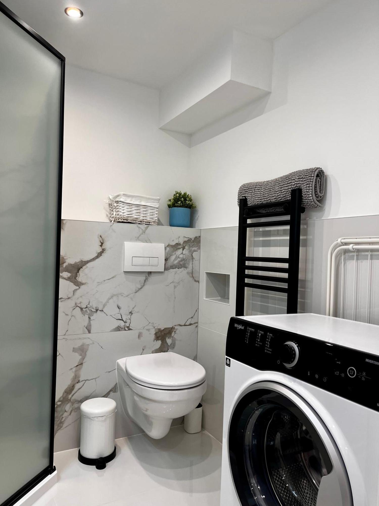 Carina Duplex Apartment- Near Nyugati Metro Line 3 Apartamento *