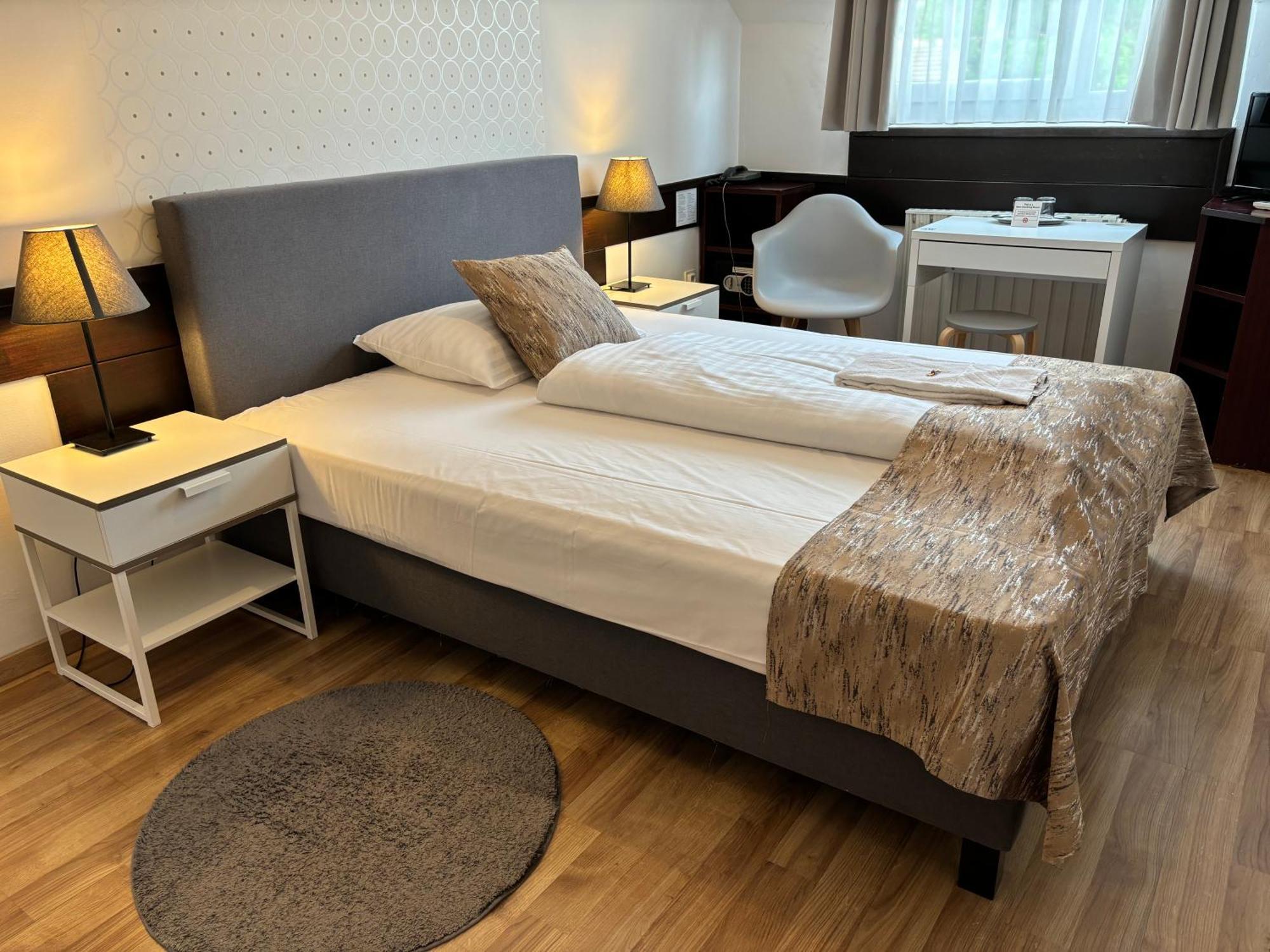 Gloria Center Hotel 3*