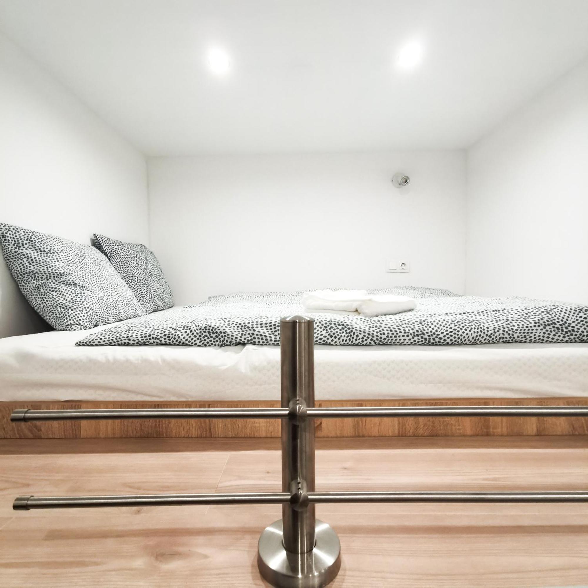 Szep Small Apartman *