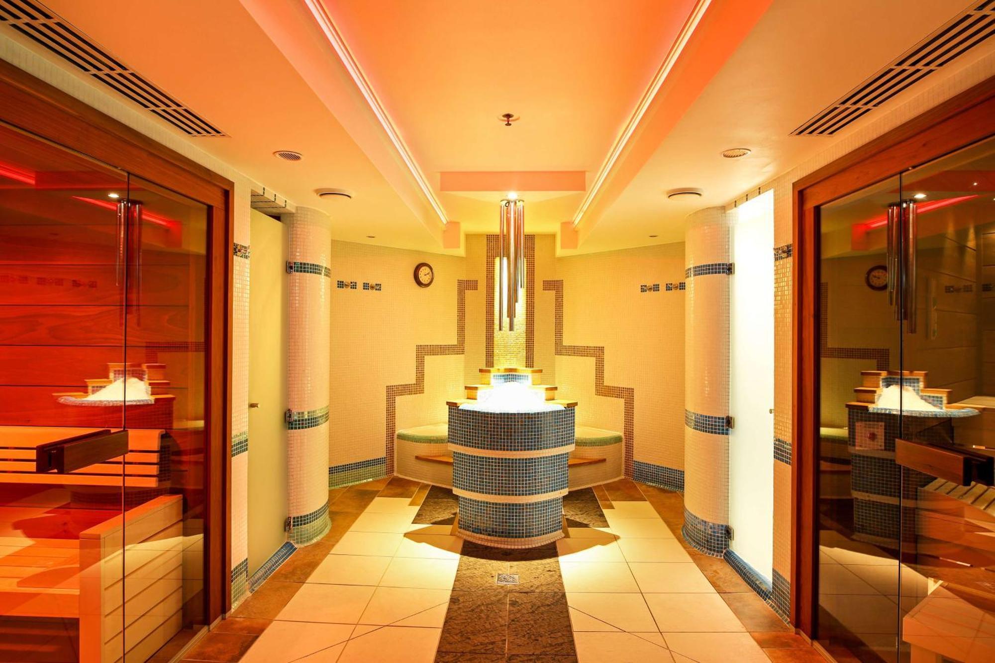 Kempinski Corvinus 5*