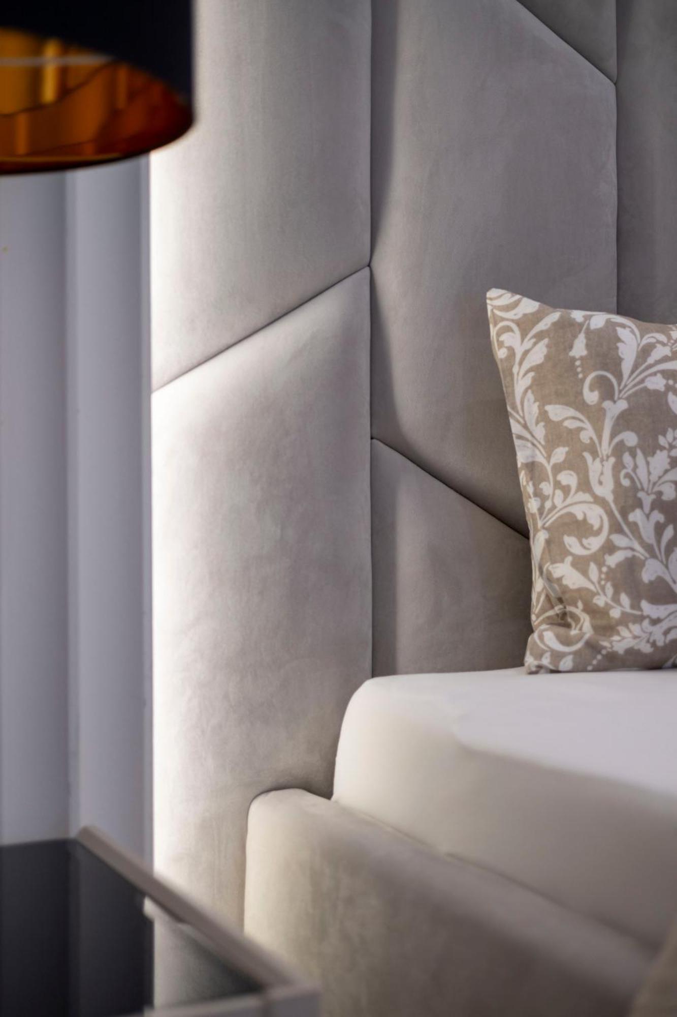 Luxurious High-end Grand Next To The Basilica *
