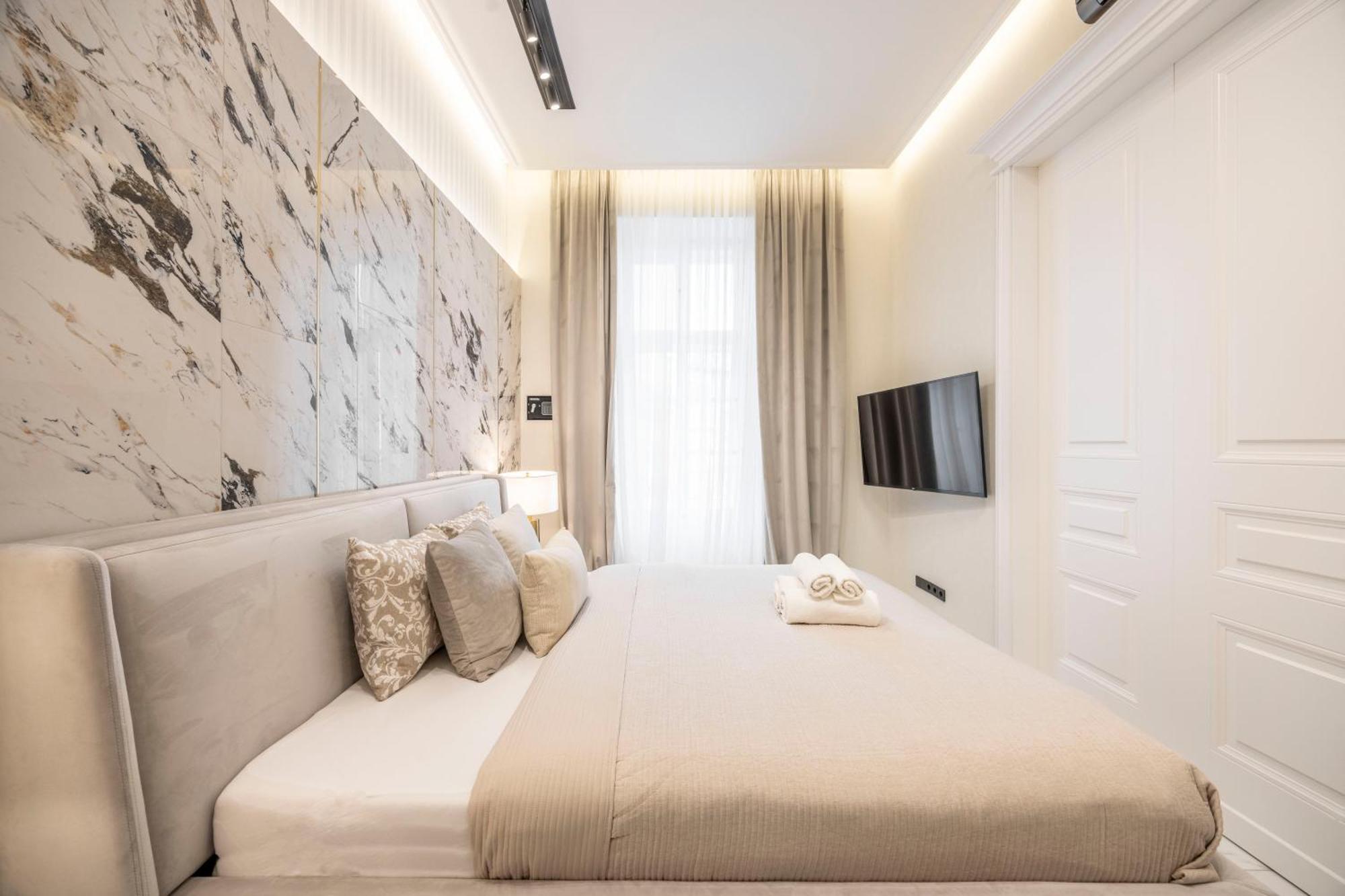 Luxurious High-end Grand Next To The Basilica Appartamento *