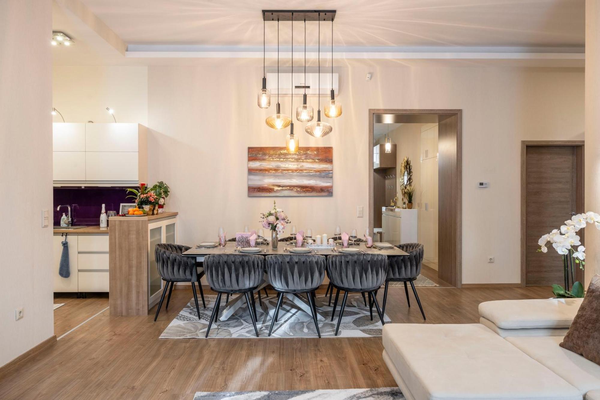Exclusive N' Grand Center With 5 Bedrms Appartement Budapest