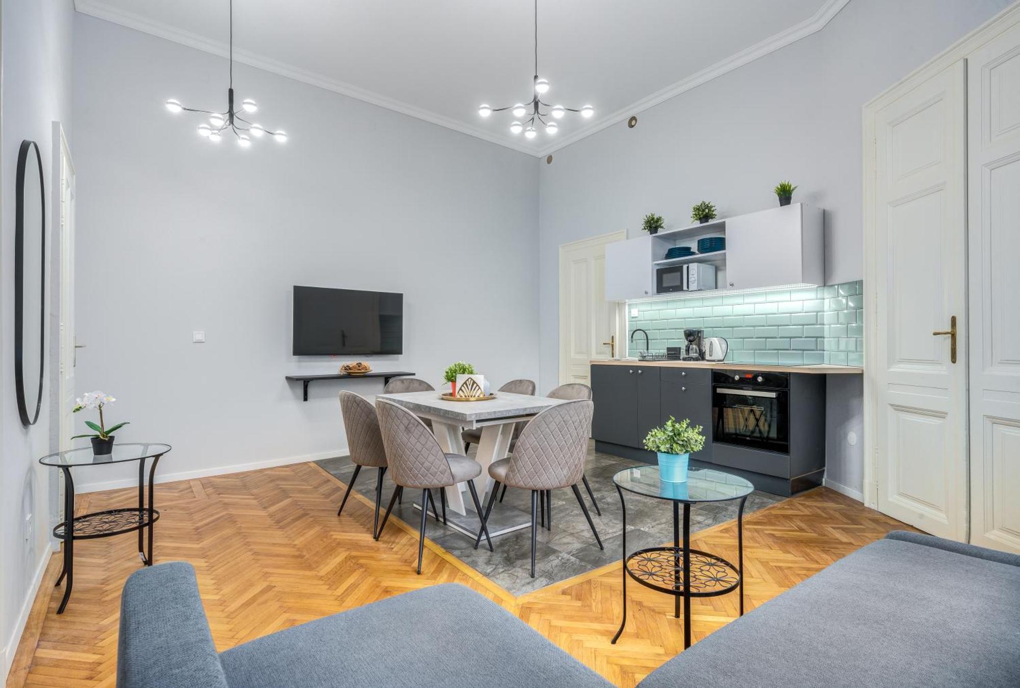 Synagogue 2 Bedroom S162