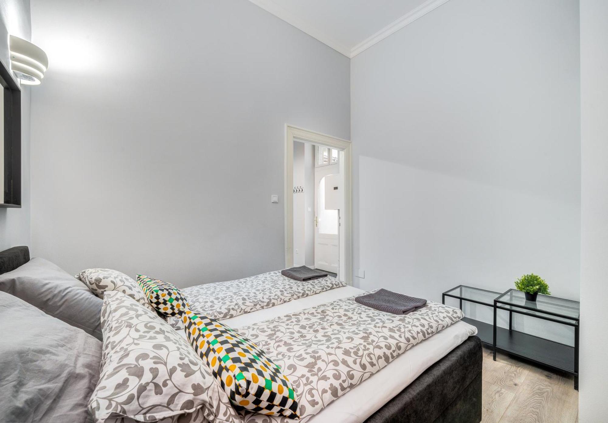 Apartment Synagogue 1 Bedroom S161 Budapest