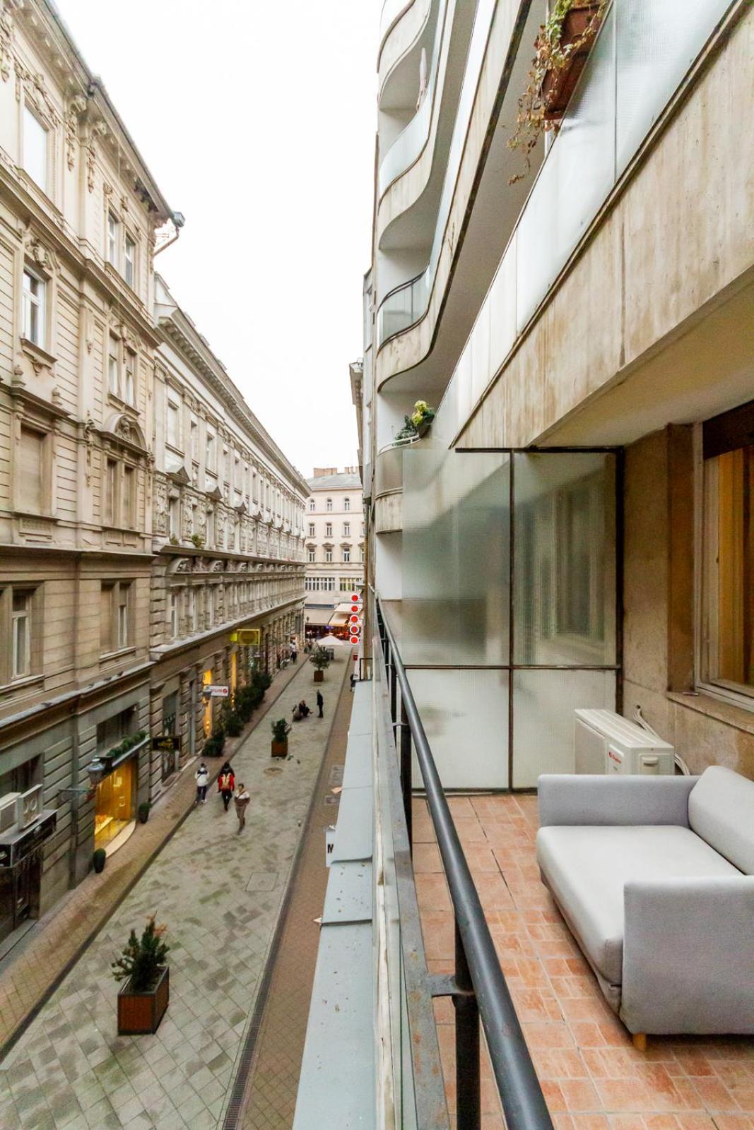 Downtown Charm By Nw * Budapest