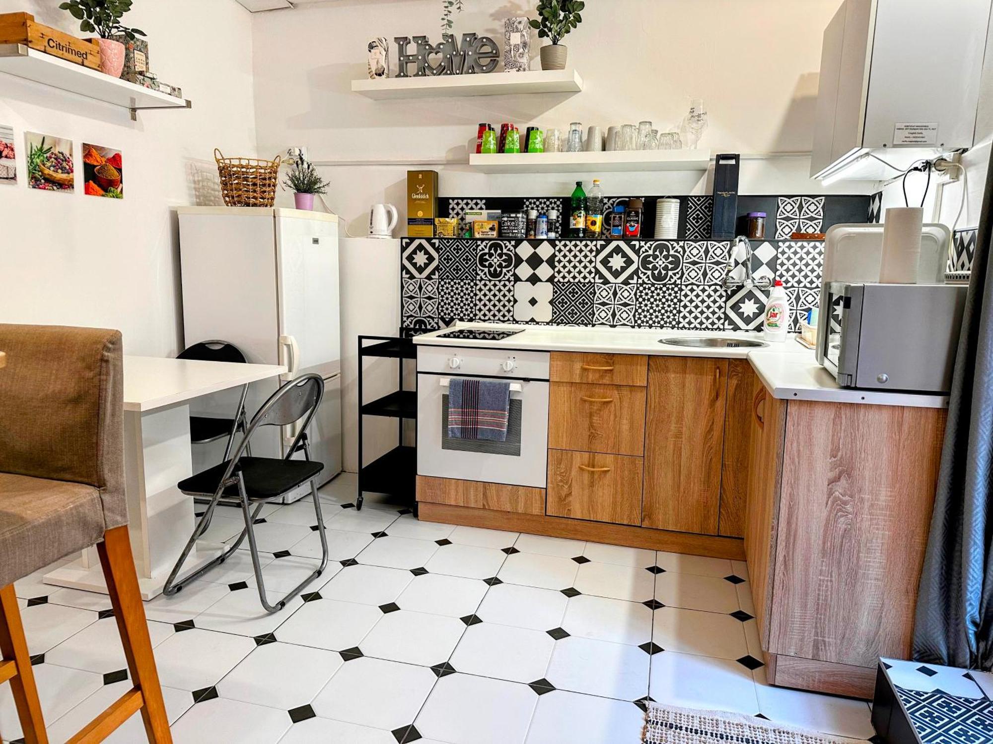 Dob71-cozy Flat In The Center Of Budapest- Recently Renovated Apartmán