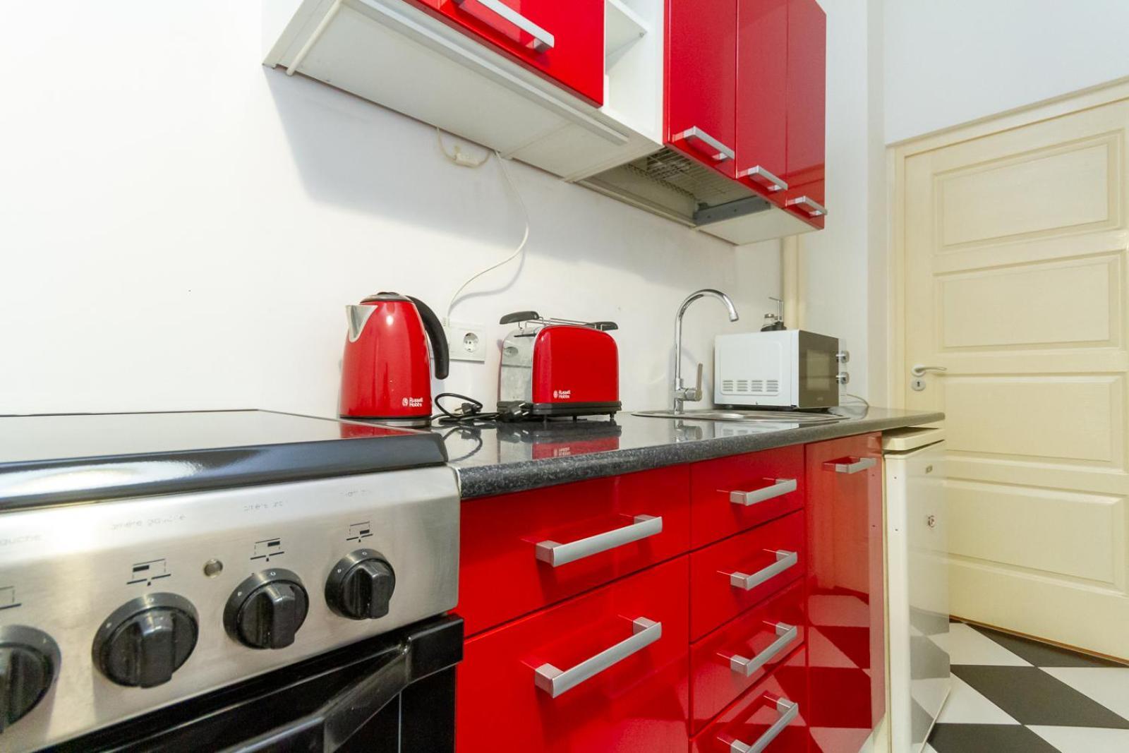 Supercentral Molnar 4 By Nw