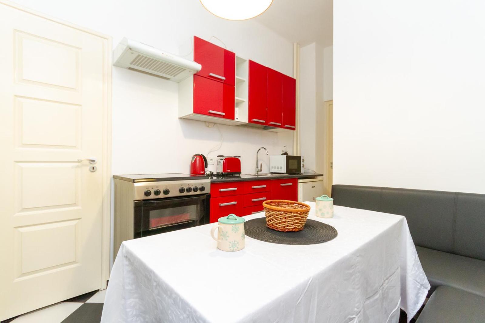 Supercentral Molnar 4 By Nw * Budapest