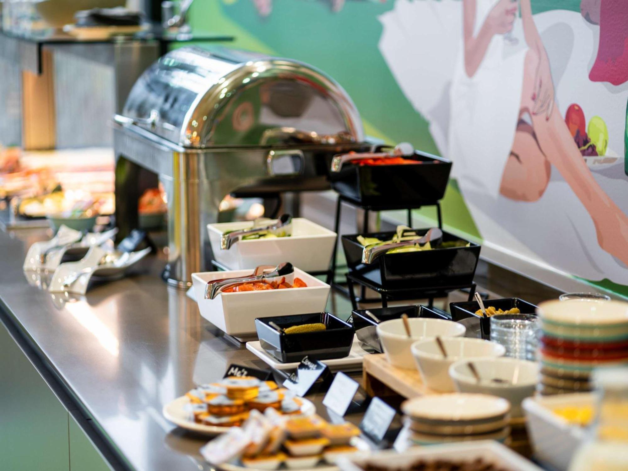 Ibis Styles Citywest 3*