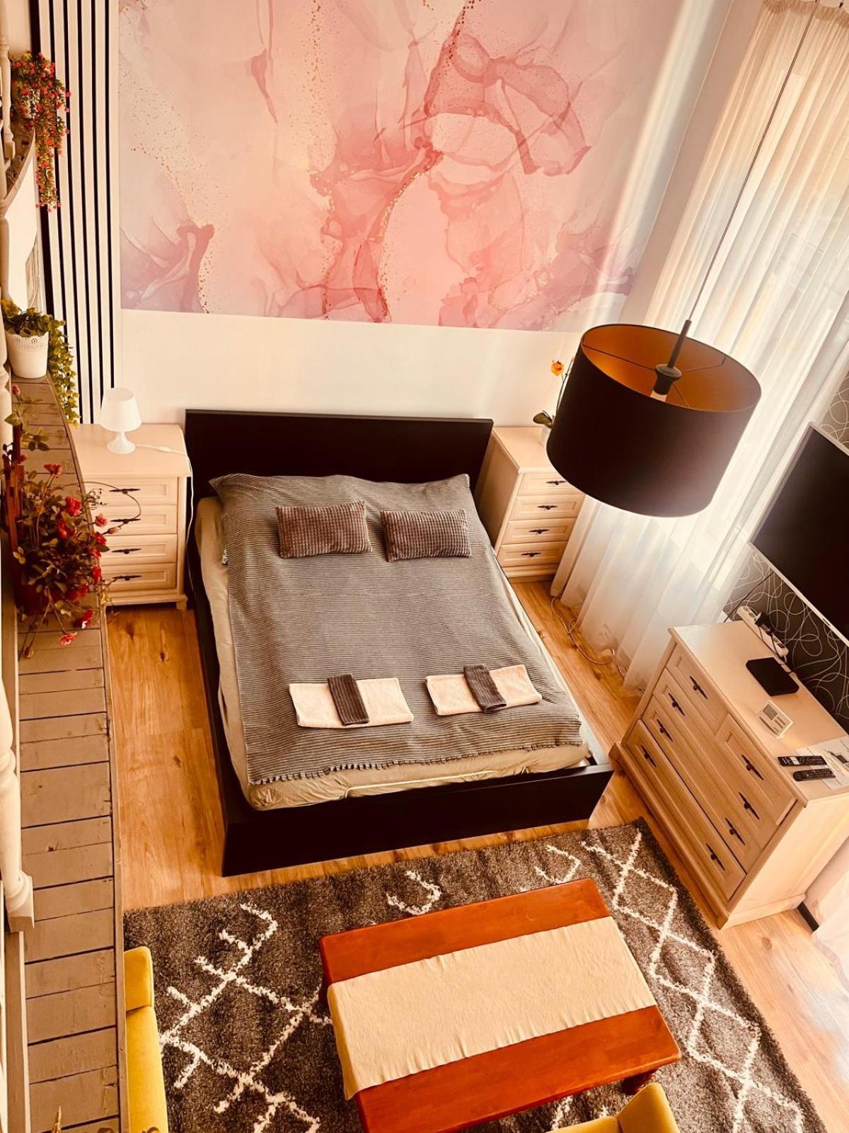 Kalvaria With Balcony, Free Parking And Ac Budapest