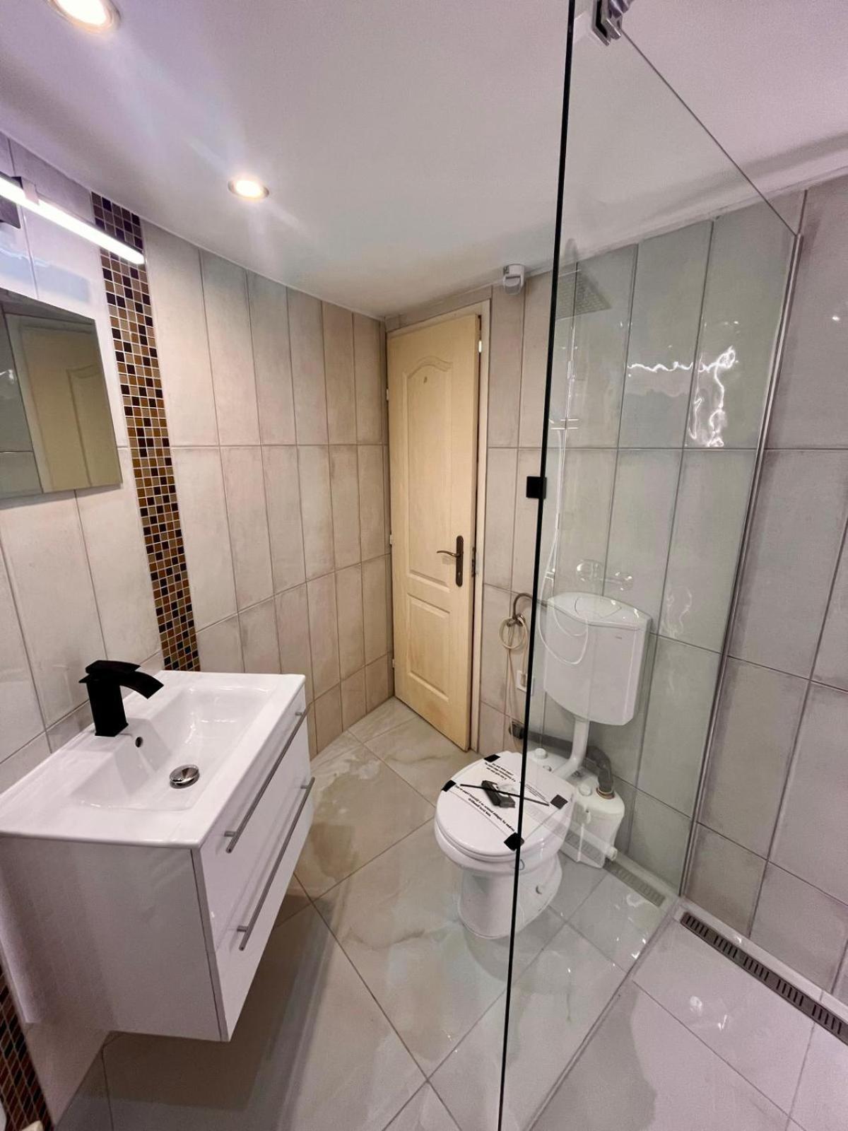 Kalvaria With Balcony, Free Parking And Ac