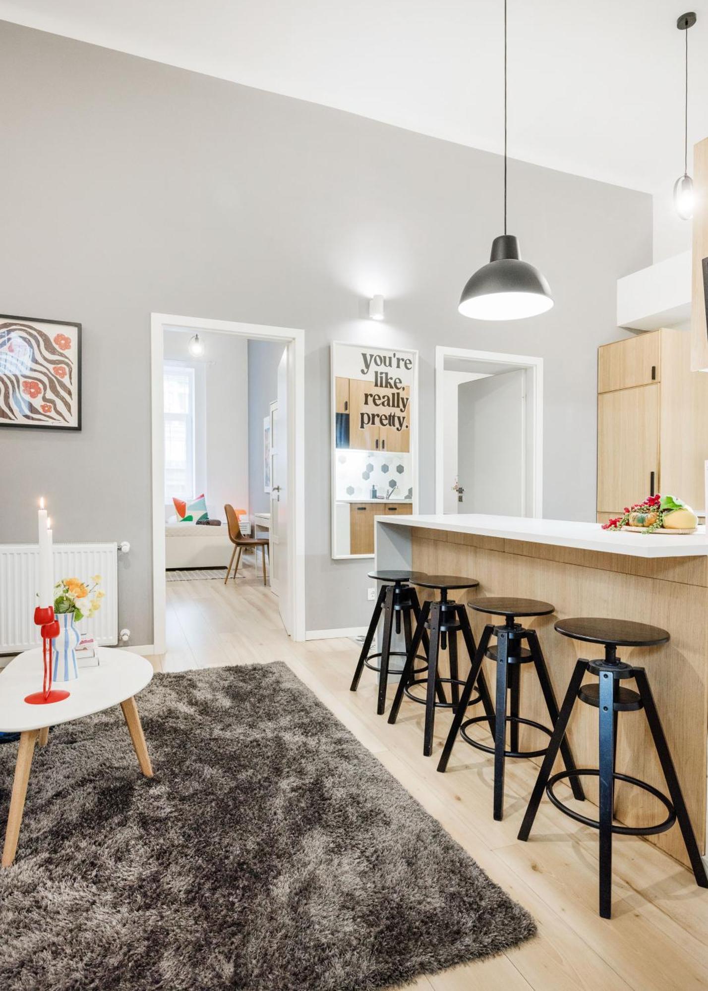 Walk To Opera House - 3br Live In Designer Apartment *