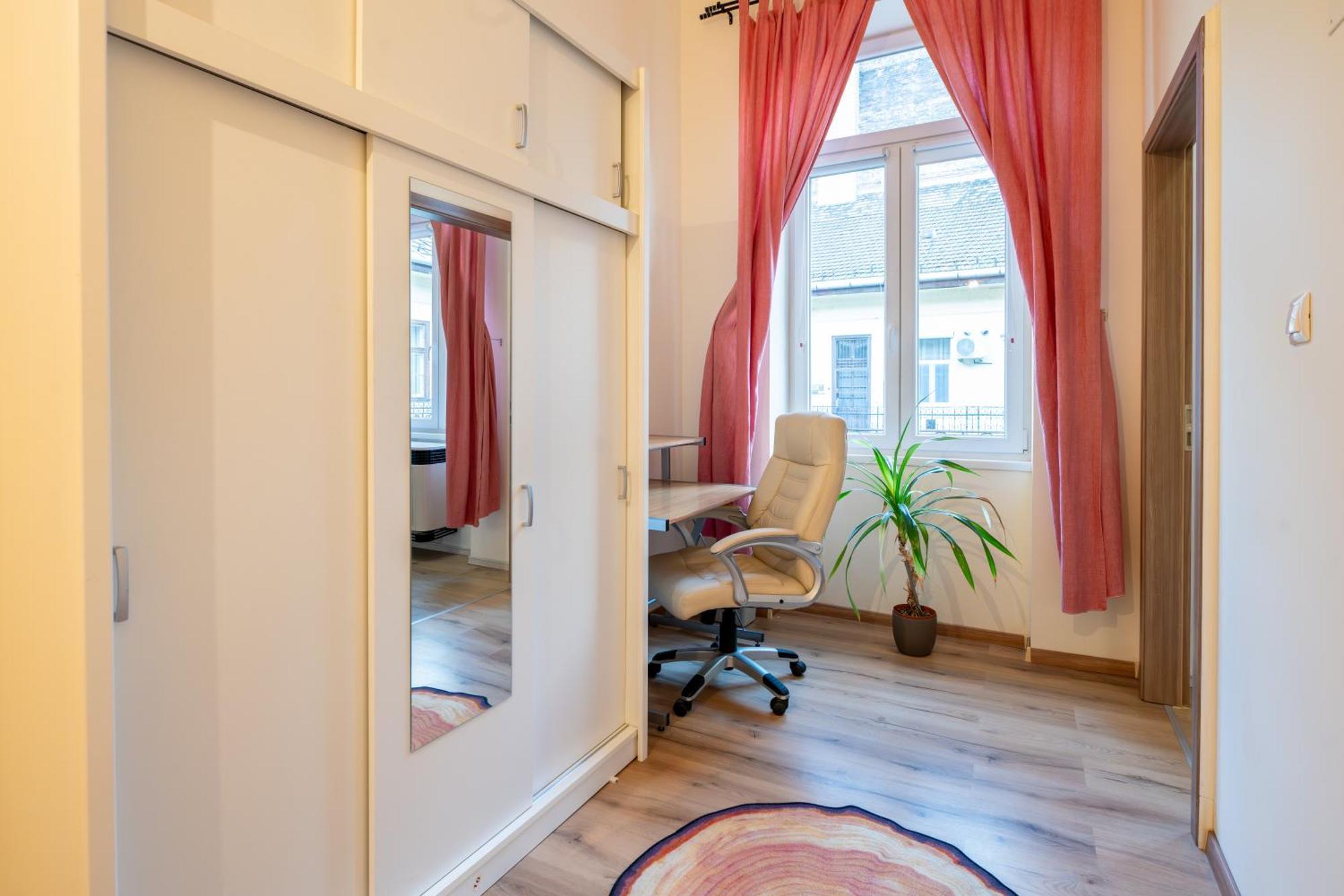 Downtown Oasis Apartmán